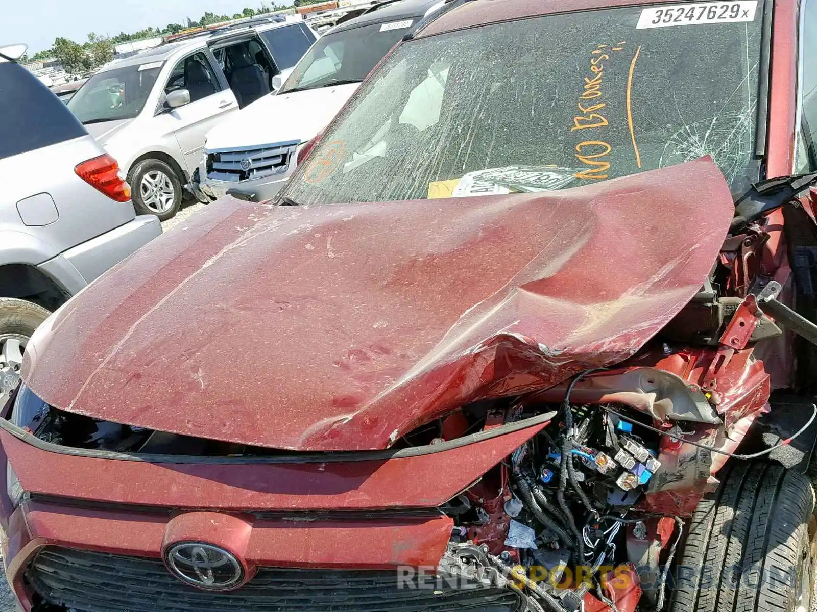 7 Photograph of a damaged car 2T3P1RFV0KW014126 TOYOTA RAV4 XLE 2019
