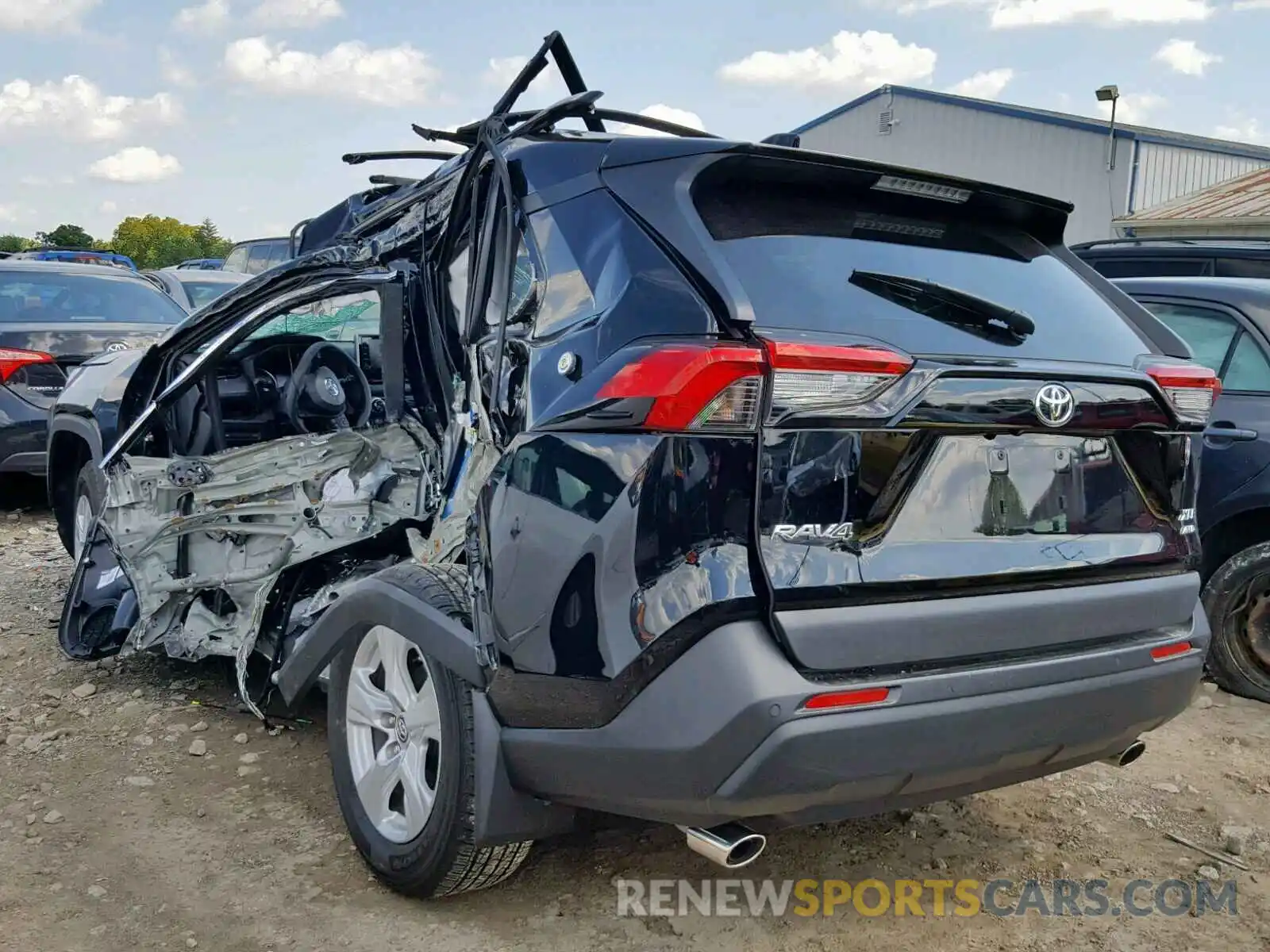 3 Photograph of a damaged car 2T3P1RFVXKW037865 TOYOTA RAV4 XLE 2019