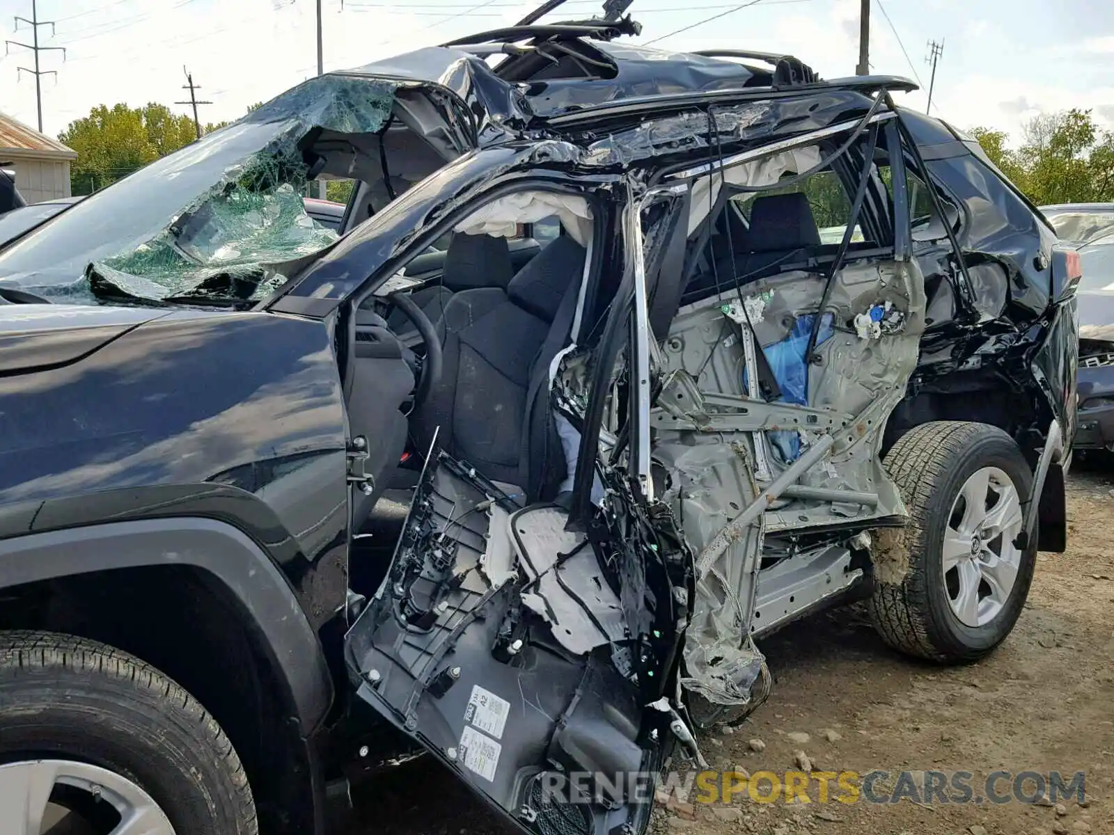 9 Photograph of a damaged car 2T3P1RFVXKW037865 TOYOTA RAV4 XLE 2019