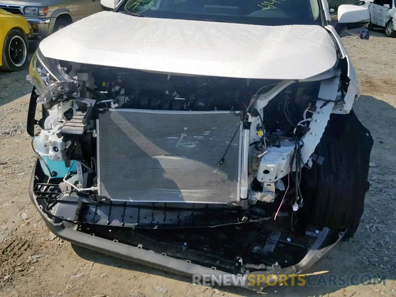 9 Photograph of a damaged car 2T3C1RFV4KC013271 TOYOTA RAV4 XLE P 2019