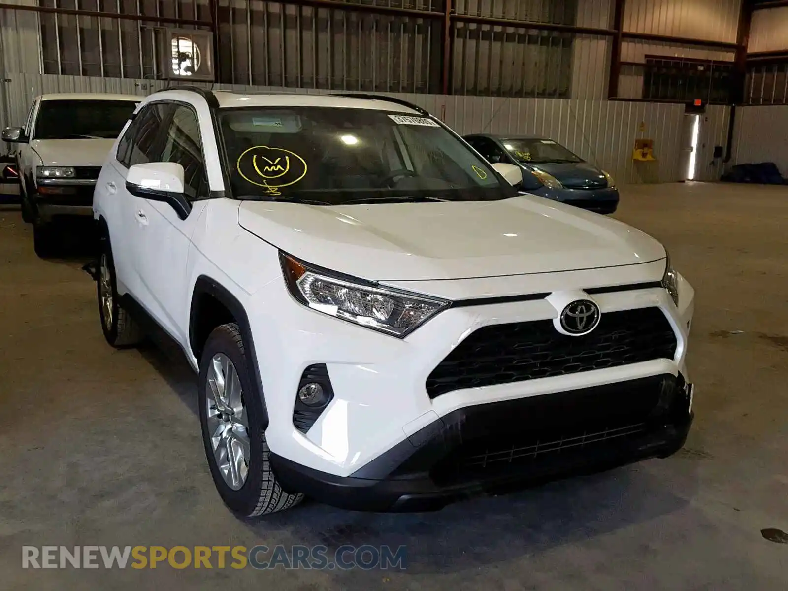 1 Photograph of a damaged car JTMC1RFV1KD021663 TOYOTA RAV4 XLE P 2019
