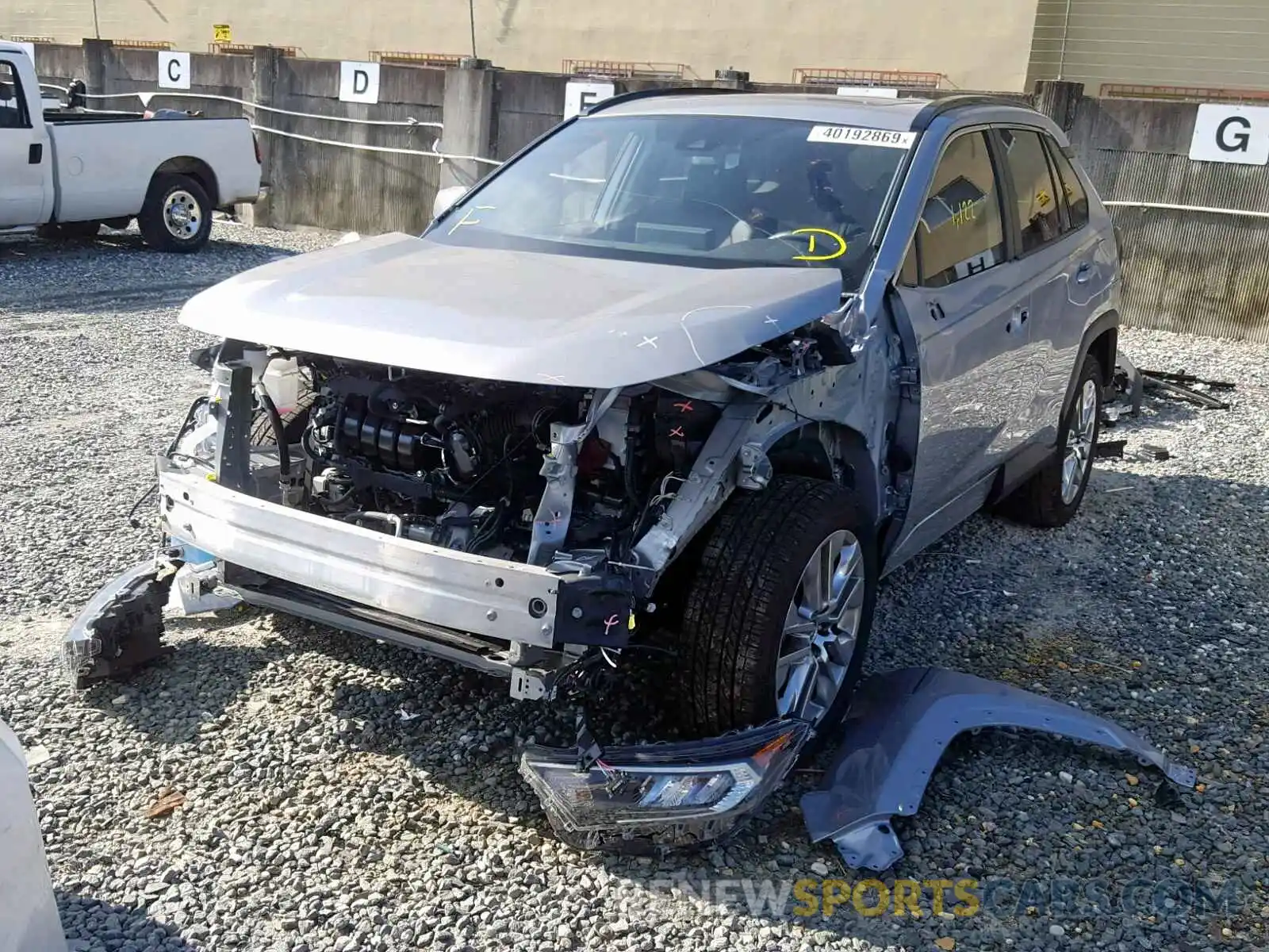 2 Photograph of a damaged car JTMC1RFV9KD011270 TOYOTA RAV4 XLE P 2019