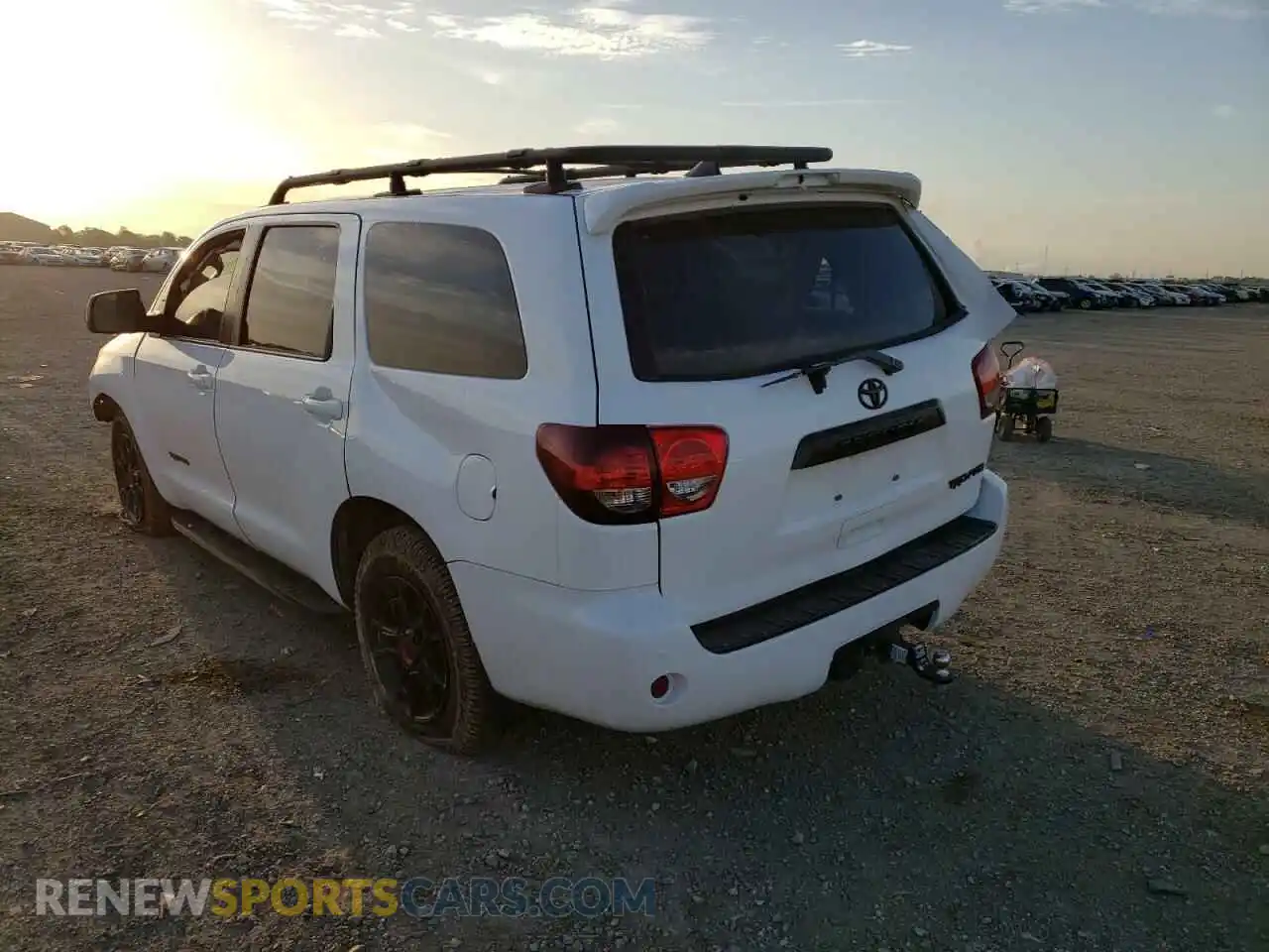 3 Photograph of a damaged car 5TDBY5G12LS180290 TOYOTA SEQUOIA 2020