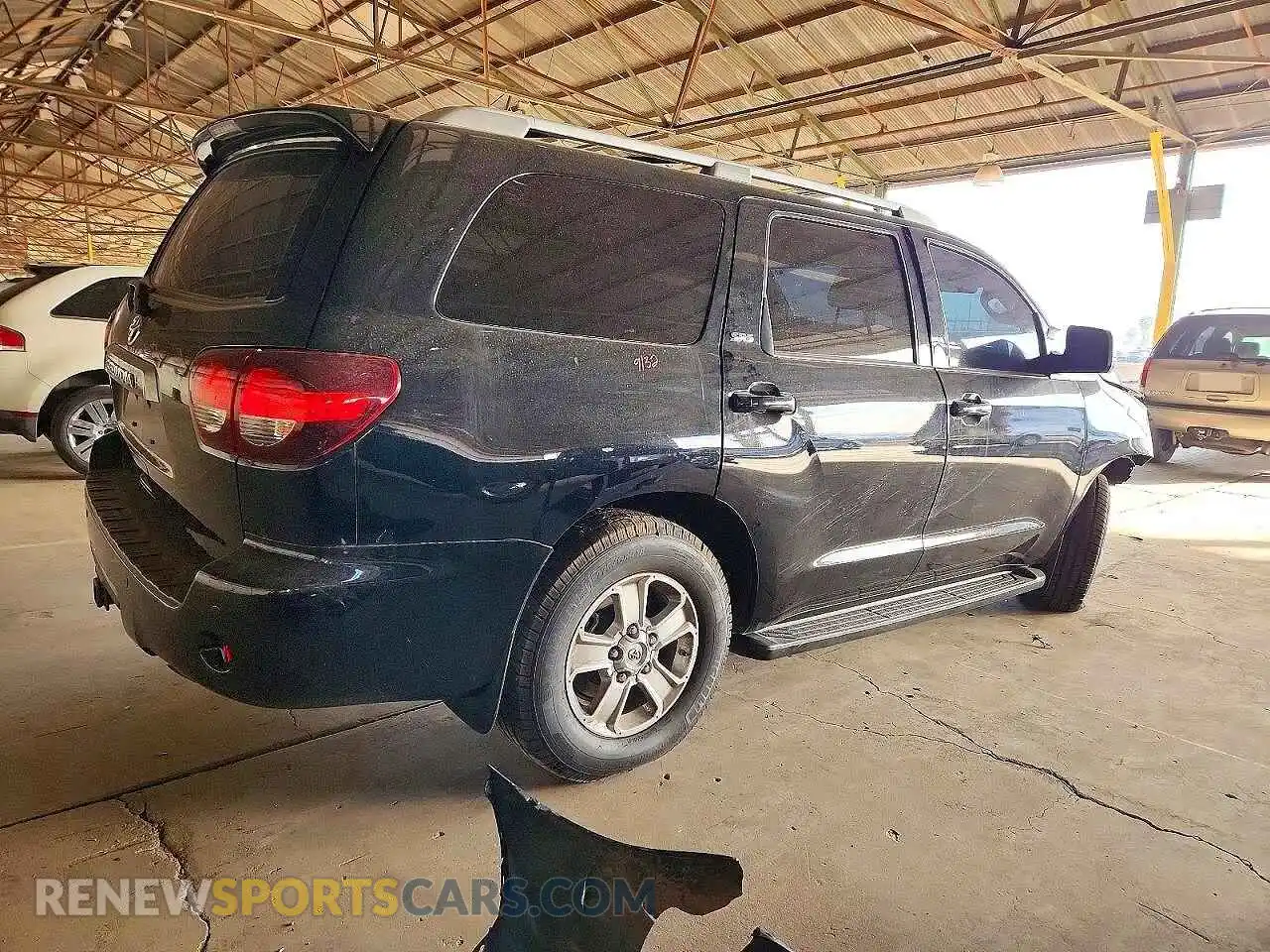 3 Photograph of a damaged car 5TDAY5B12MS184635 TOYOTA SEQUOIA 2021