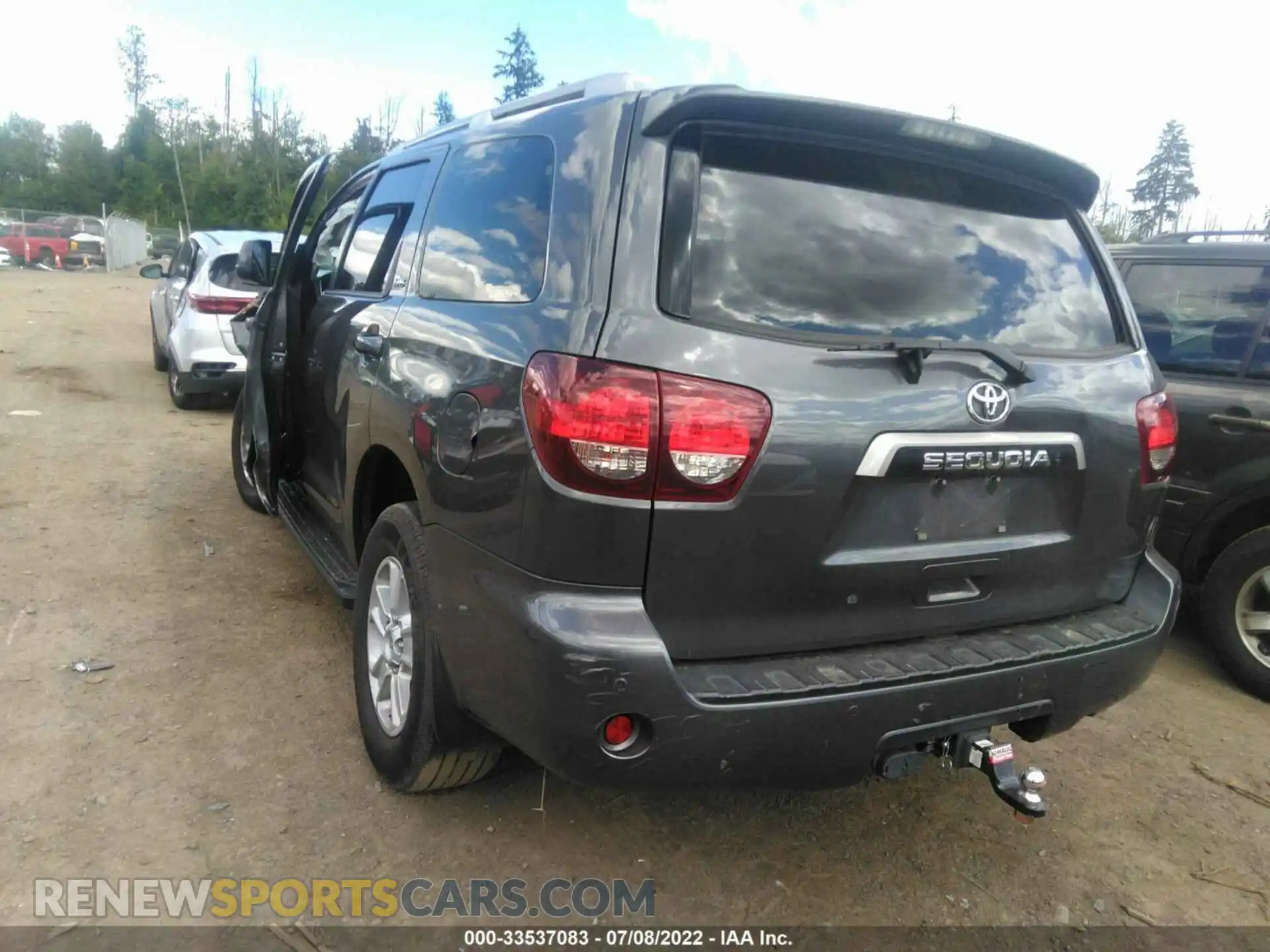 3 Photograph of a damaged car 5TDAY5B16MS183827 TOYOTA SEQUOIA 2021