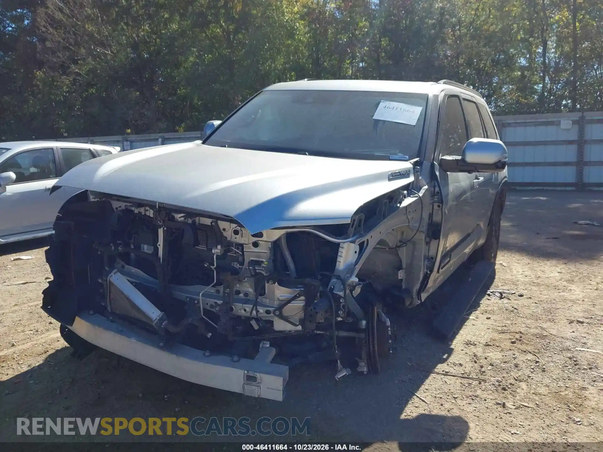 2 fotografías del automóvil dañado 7SVAAABA2RX027790 TOYOTA SEQUOIA 2024
