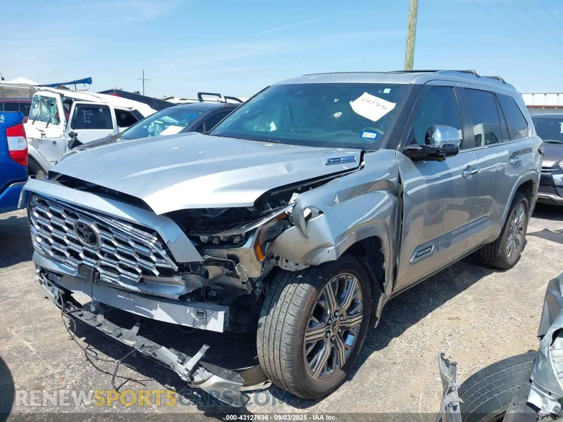 2 Фотография поврежденного автомобиля 7SVAAABA2RX034352 TOYOTA SEQUOIA 2024