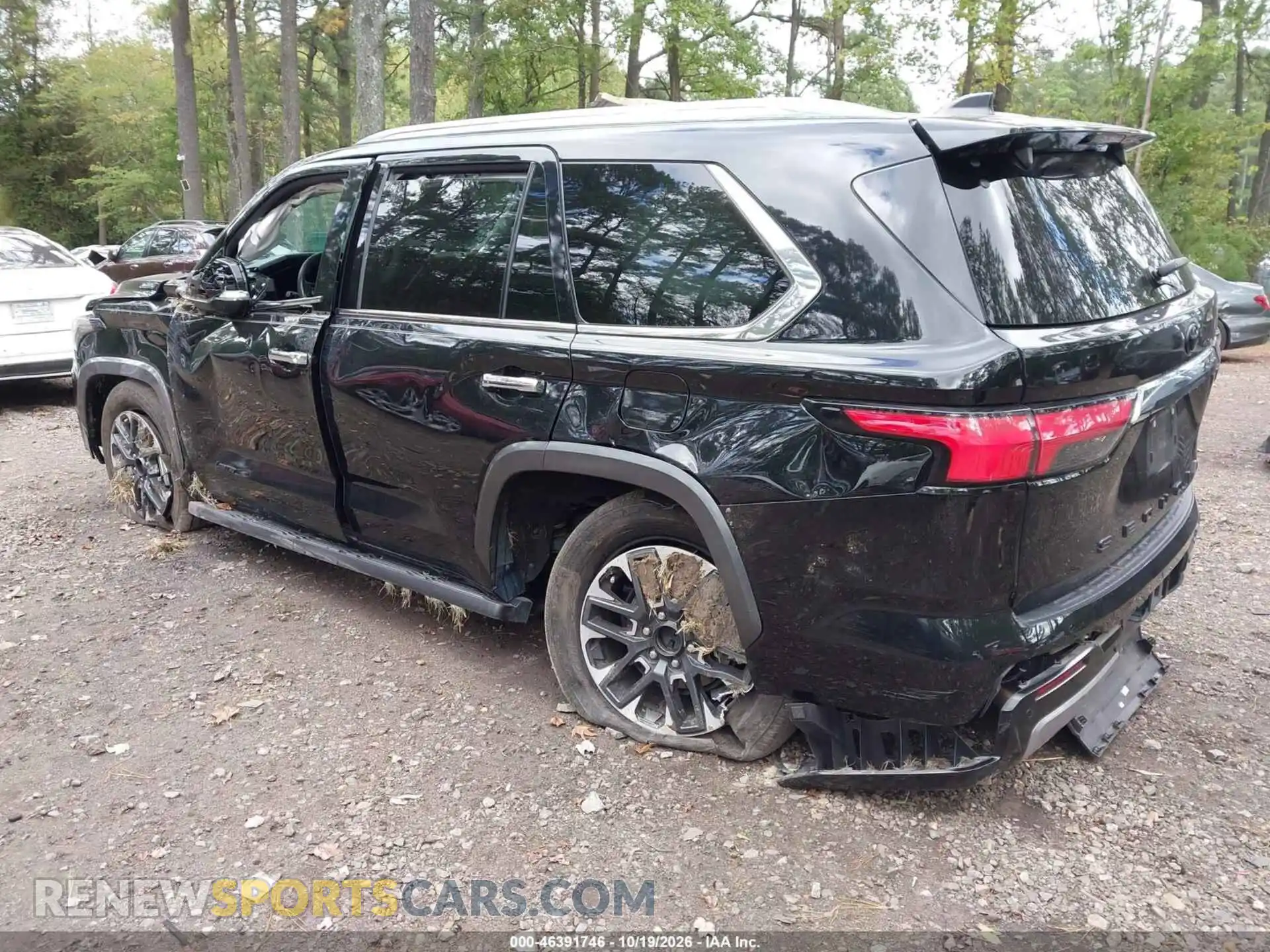 3 Photograph of a damaged car 7SVAAABA4RX036376 TOYOTA SEQUOIA 2024