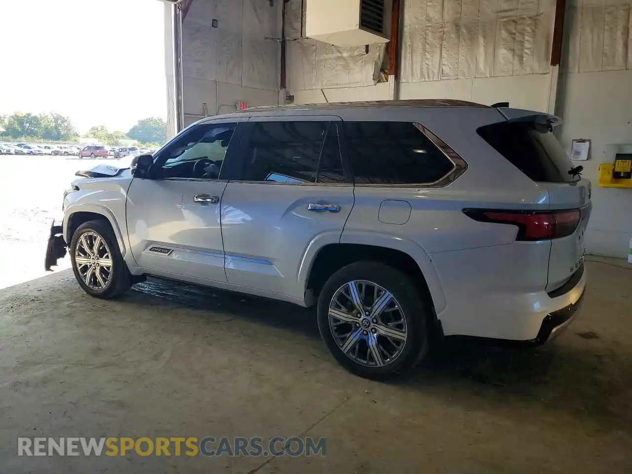 2 Photograph of a damaged car 7SVAAABA9RX022702 TOYOTA SEQUOIA 2024