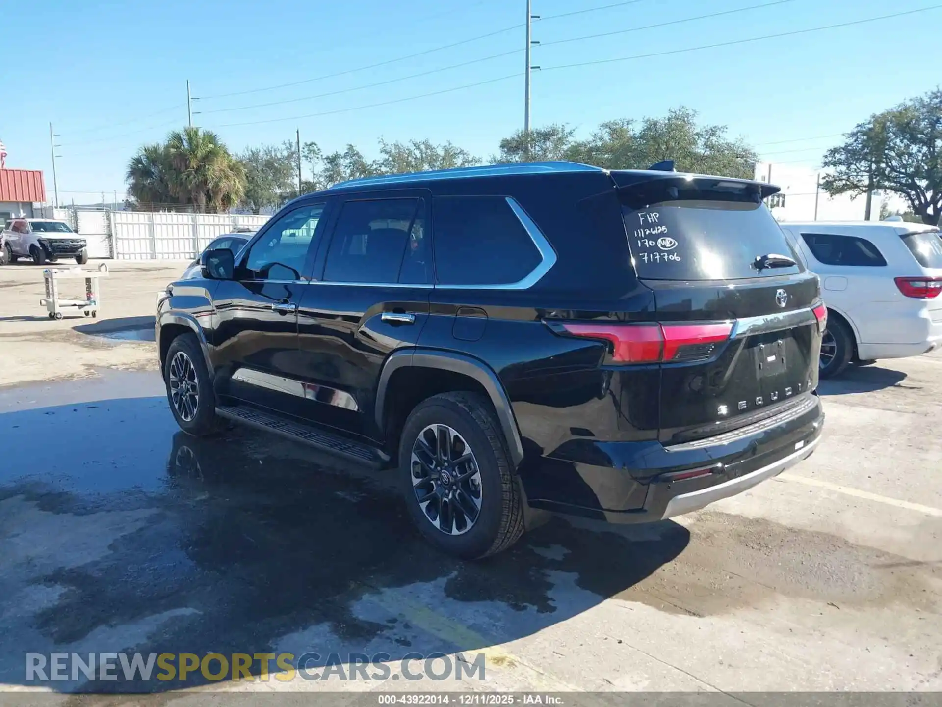 3 fotografías del automóvil dañado 7SVAAABA9TX076637 TOYOTA SEQUOIA 2026