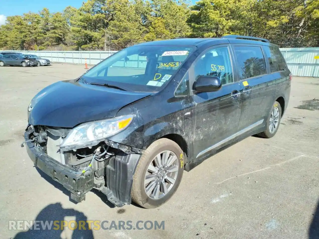 2 Photograph of a damaged car 5TDDZ3DC2LS246563 TOYOTA SIENNA 2020