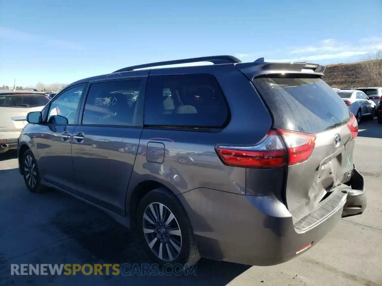 3 Фотография поврежденного автомобиля 5TDDZ3DC4LS236472 TOYOTA SIENNA 2020