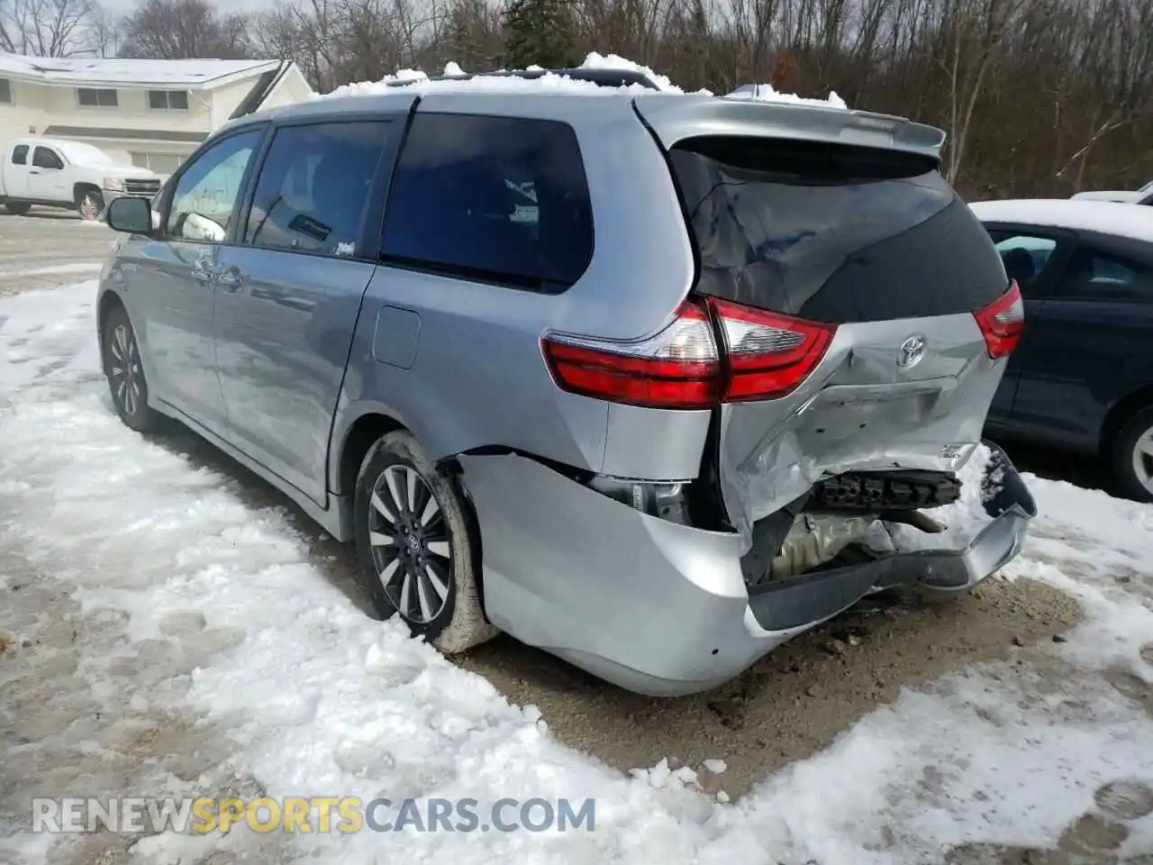 3 Photograph of a damaged car 5TDDZ3DC6LS249840 TOYOTA SIENNA 2020