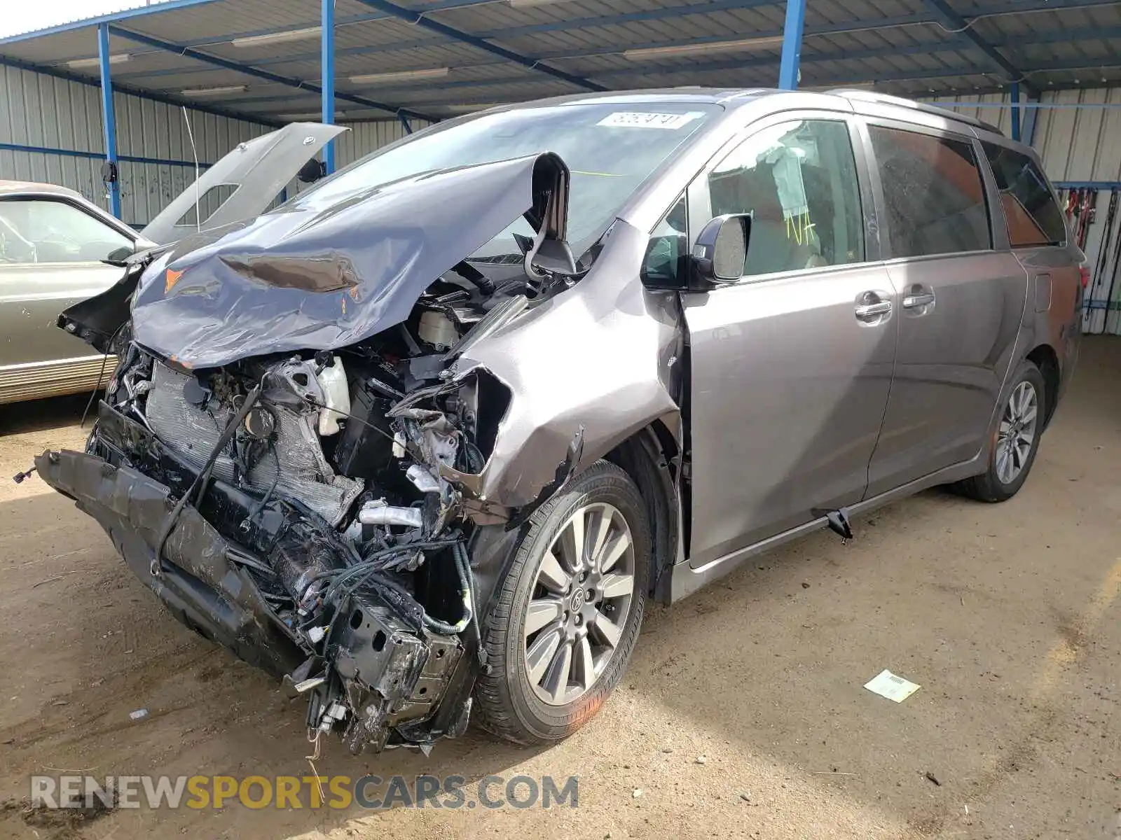 2 Photograph of a damaged car 5TDDZ3DC8LS251346 TOYOTA SIENNA 2020