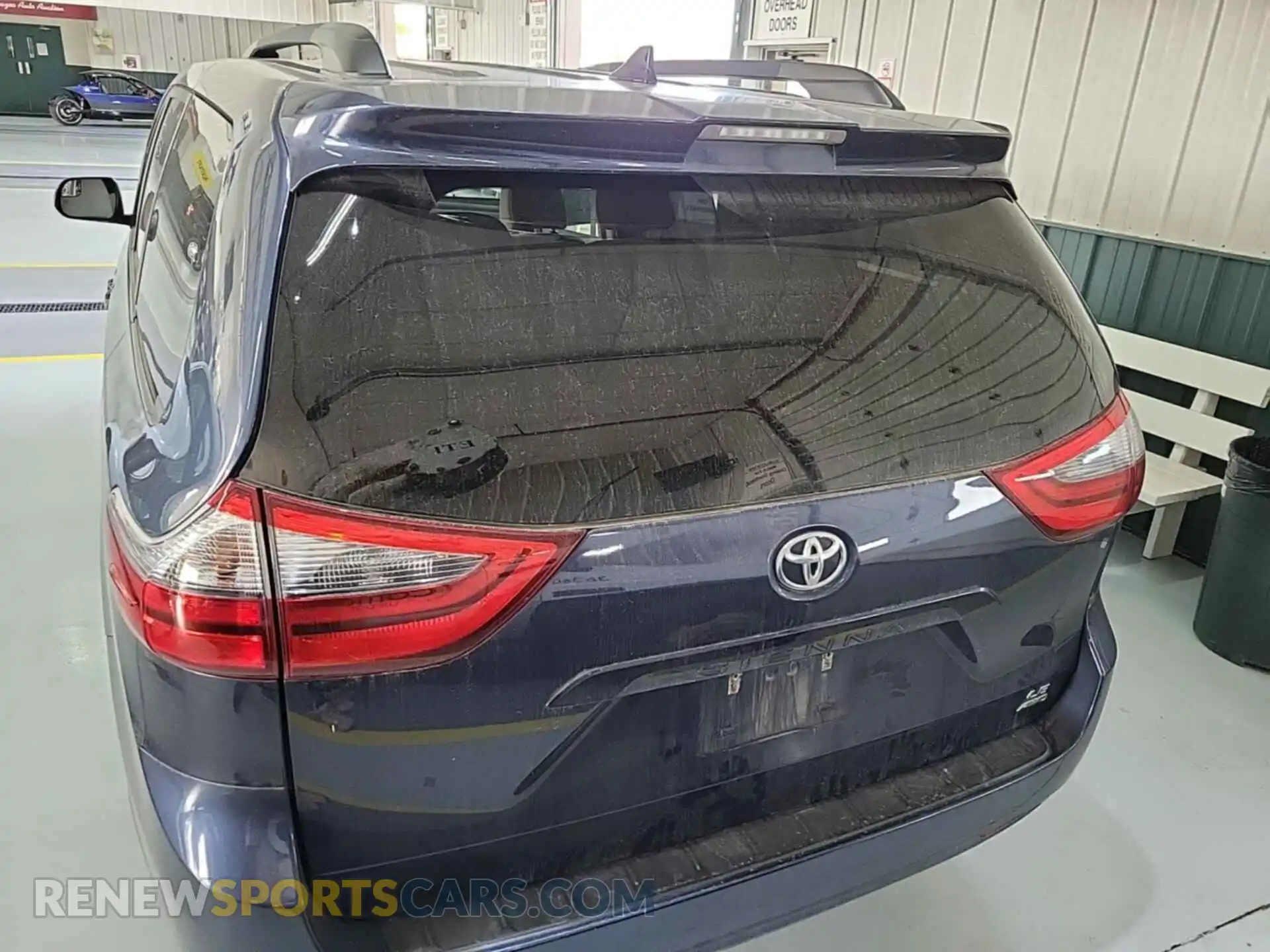 3 Photograph of a damaged car 5TDJZ3DC3LS250995 TOYOTA SIENNA 2020