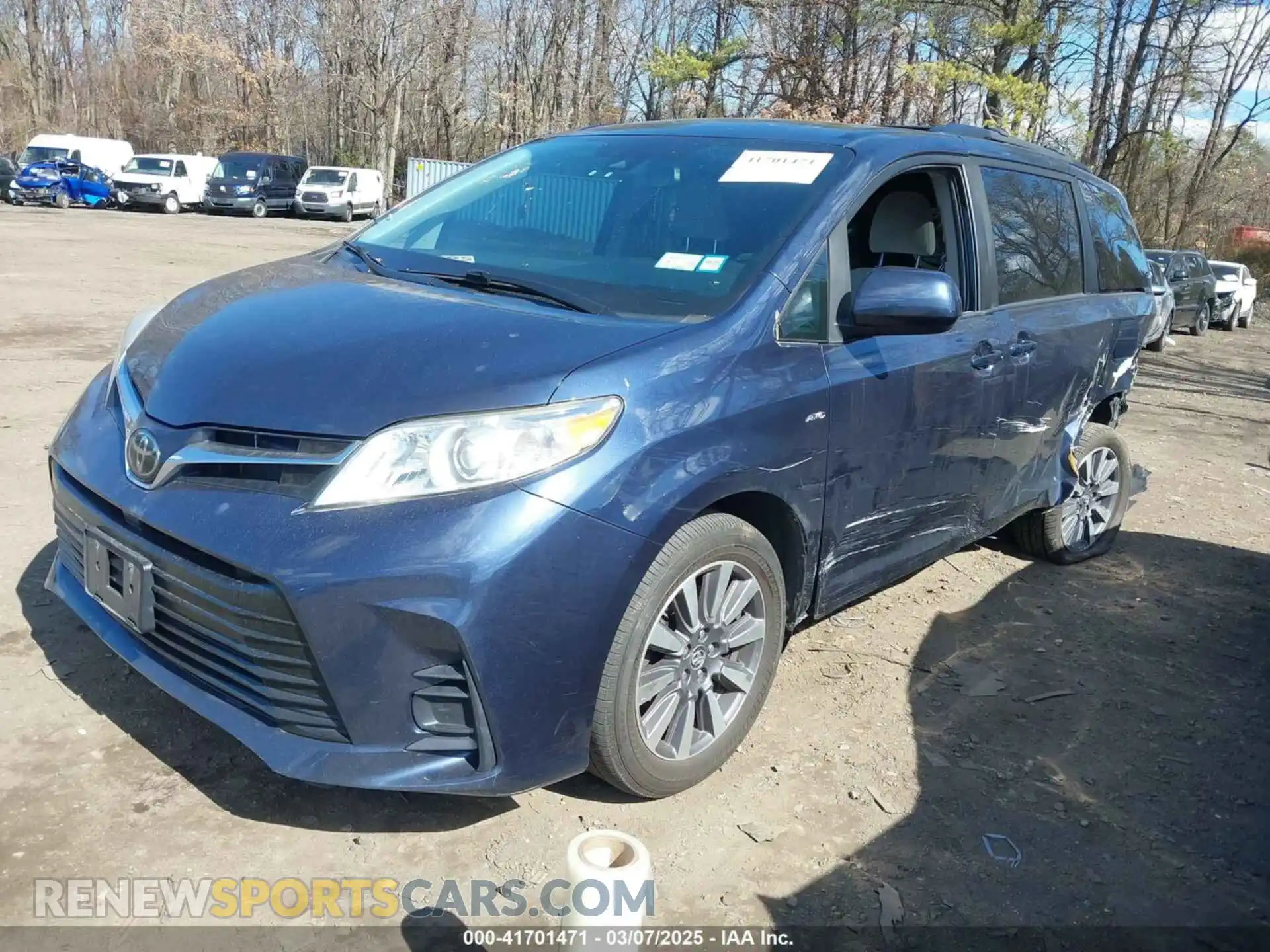 2 Photograph of a damaged car 5TDJZ3DC4LS237544 TOYOTA SIENNA 2020