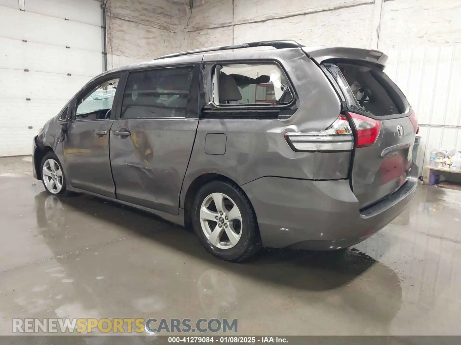 3 Photograph of a damaged car 5TDKZ3DC1LS048256 TOYOTA SIENNA 2020