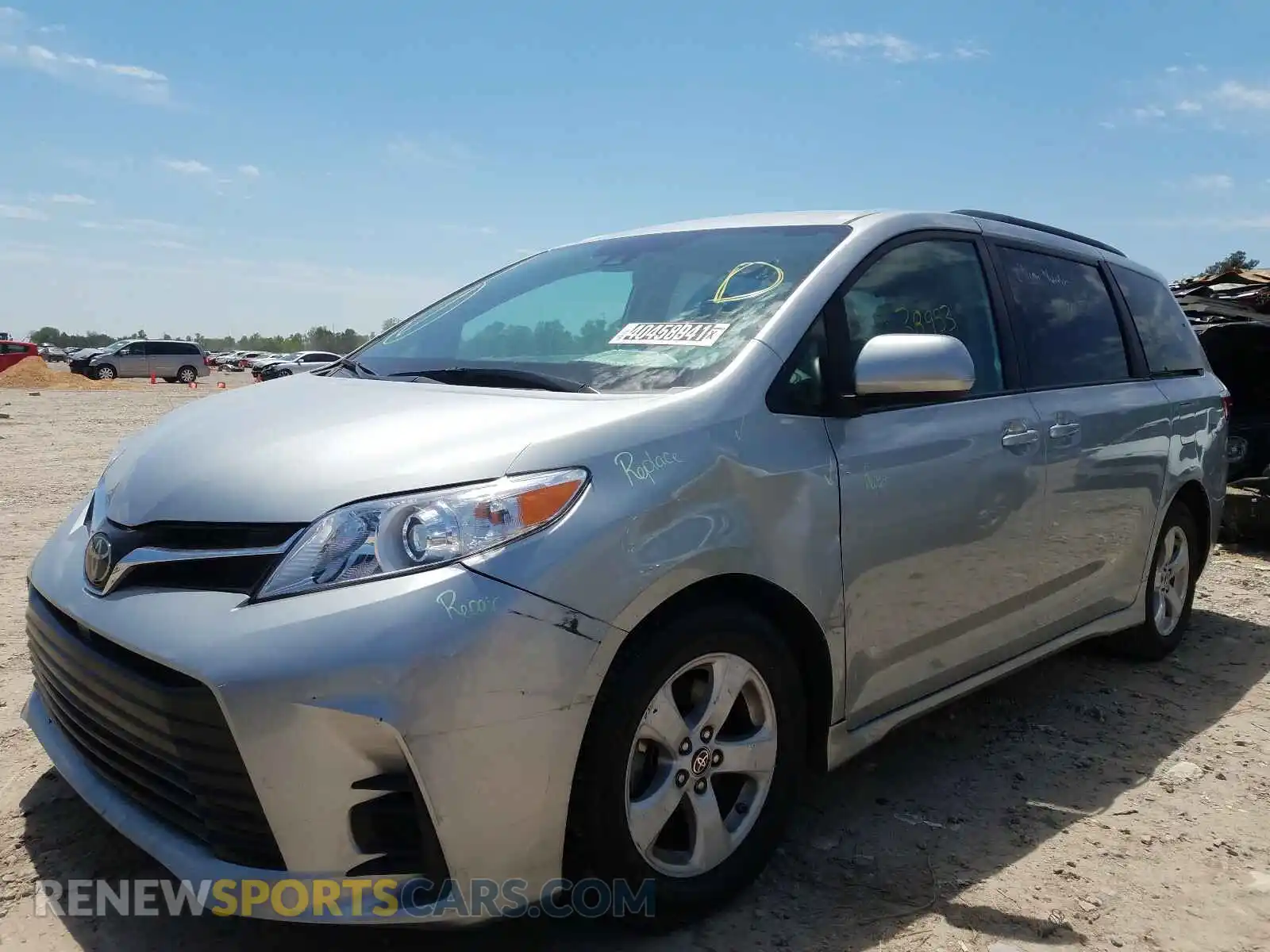 2 Photograph of a damaged car 5TDKZ3DC1LS064196 TOYOTA SIENNA 2020
