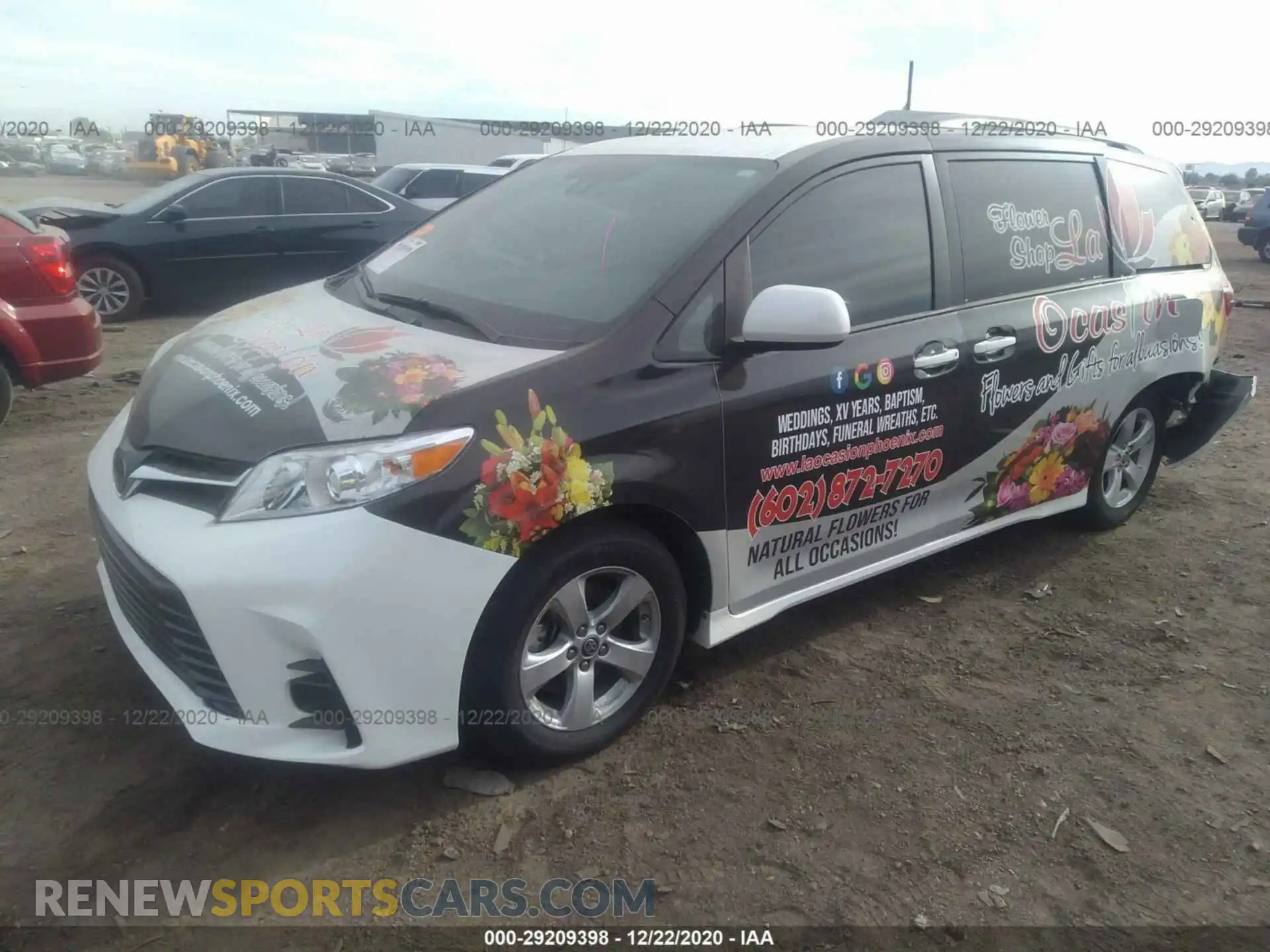 2 Photograph of a damaged car 5TDKZ3DC2LS068306 TOYOTA SIENNA 2020