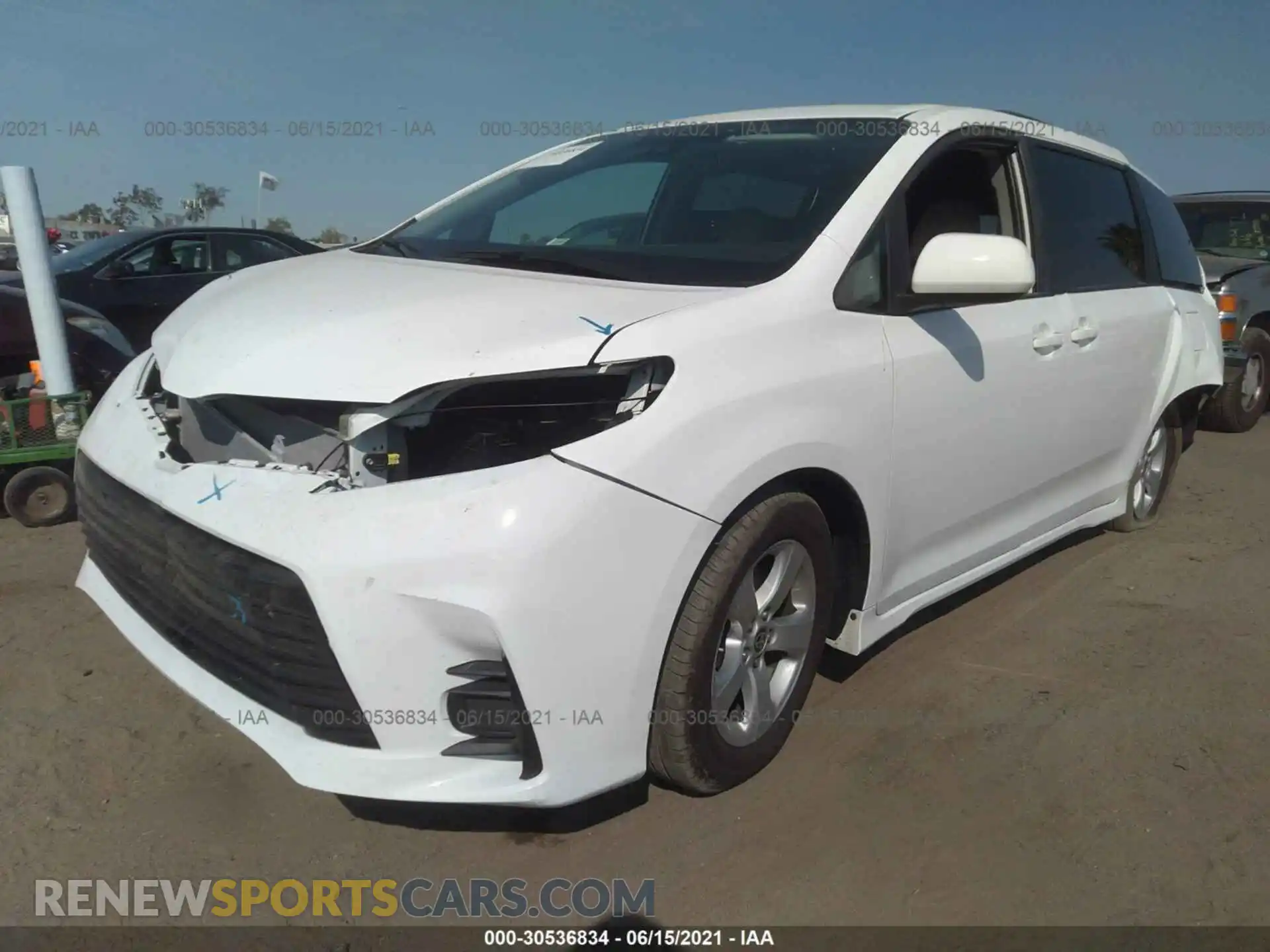 2 Photograph of a damaged car 5TDKZ3DC2LS085977 TOYOTA SIENNA 2020