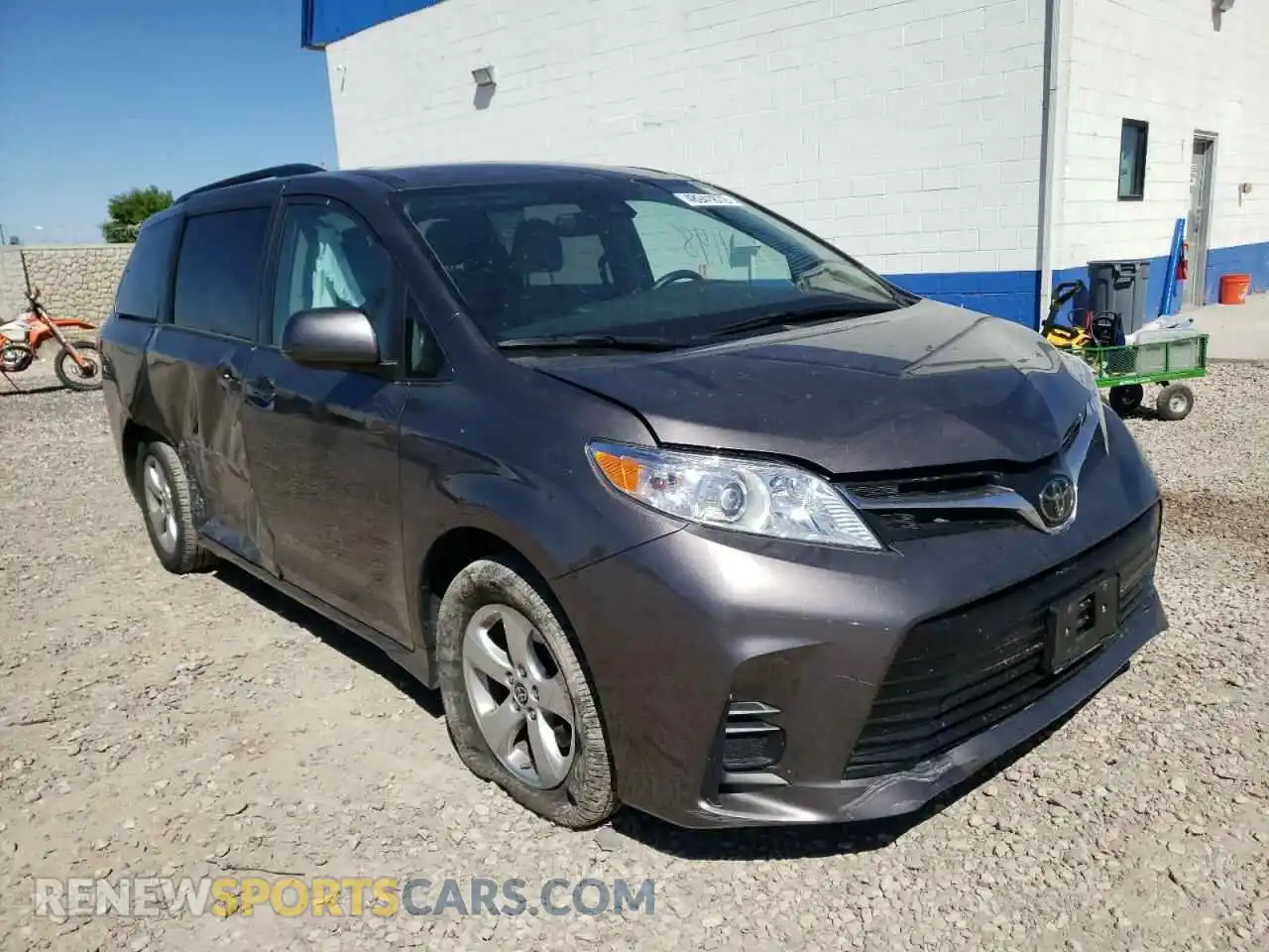 1 Photograph of a damaged car 5TDKZ3DC4LS080246 TOYOTA SIENNA 2020