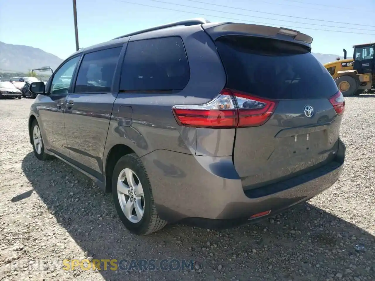 3 Photograph of a damaged car 5TDKZ3DC4LS080246 TOYOTA SIENNA 2020