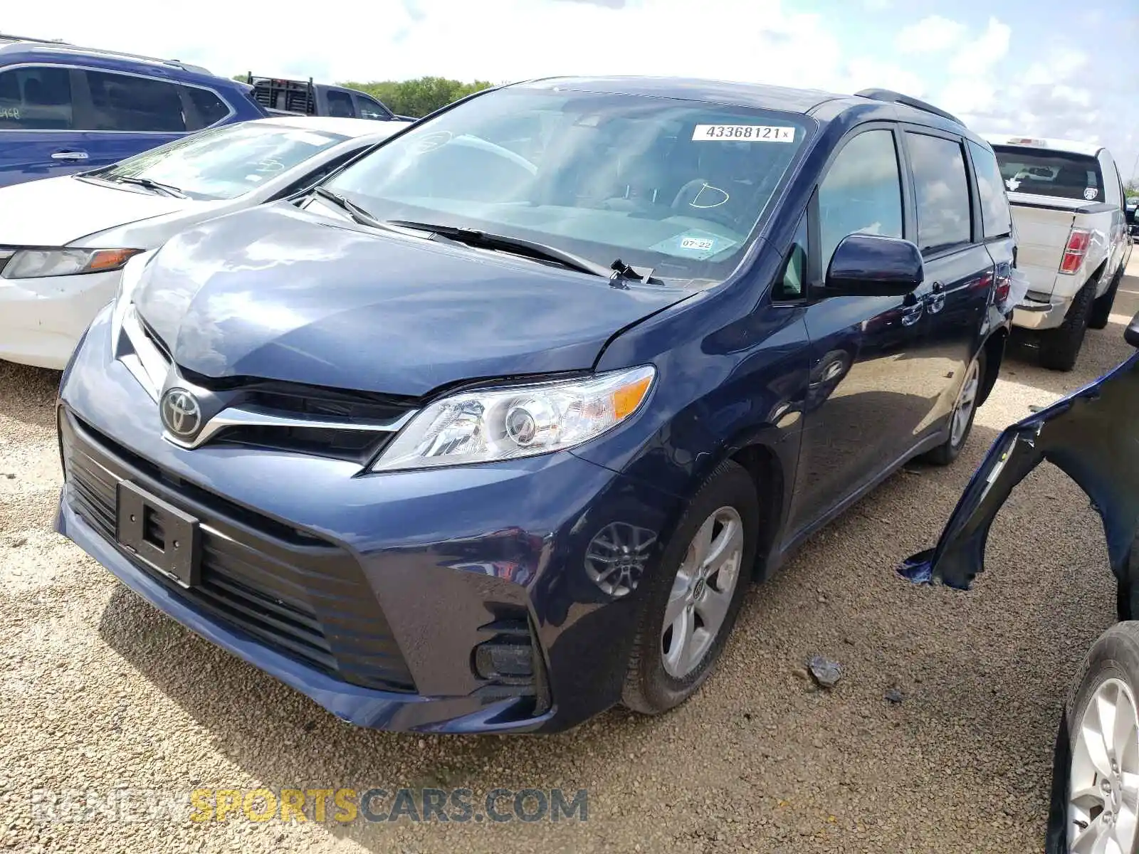 2 Photograph of a damaged car 5TDKZ3DC6LS079146 TOYOTA SIENNA 2020
