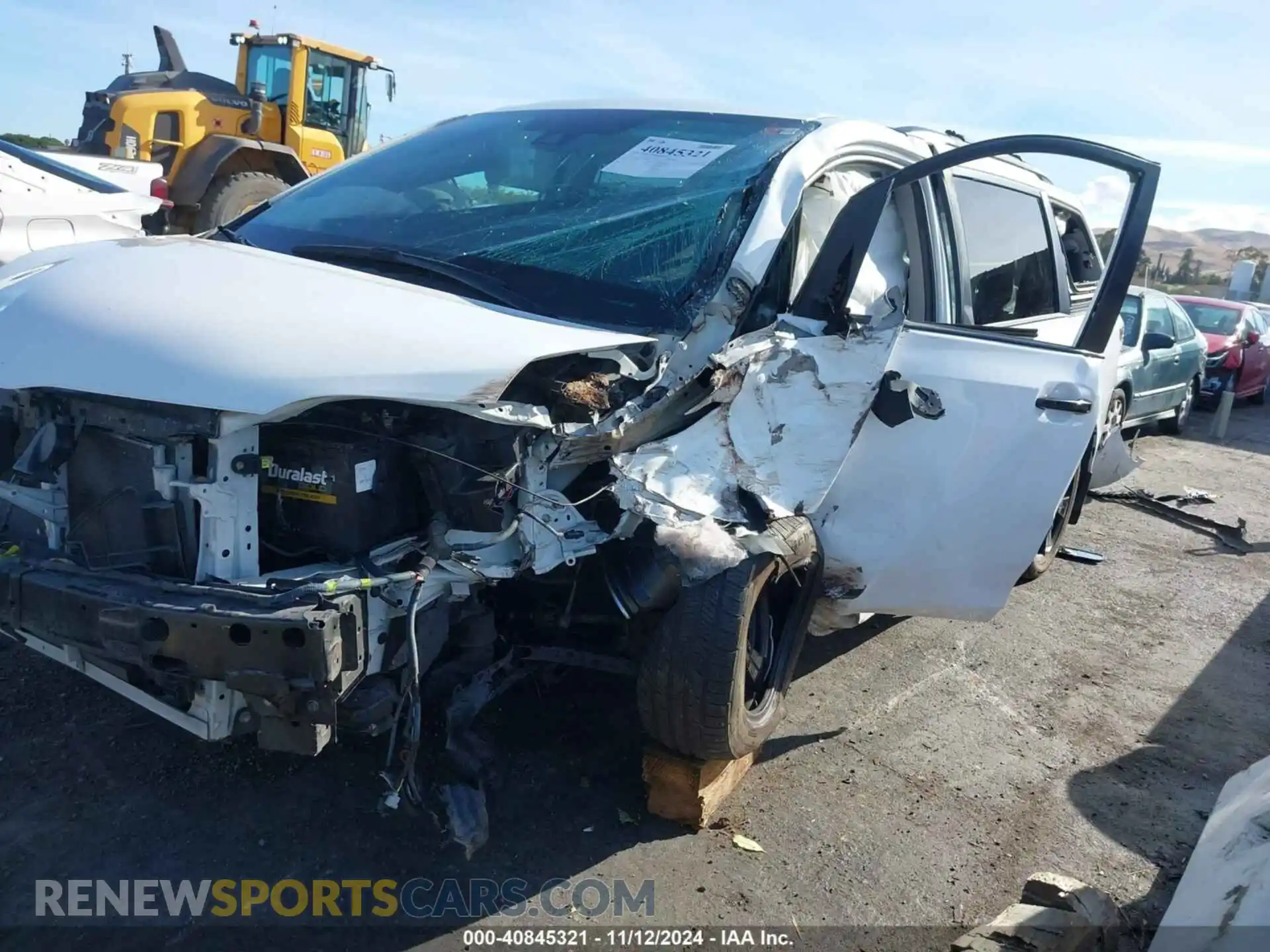 2 Photograph of a damaged car 5TDXZ3DC5LS054826 TOYOTA SIENNA 2020