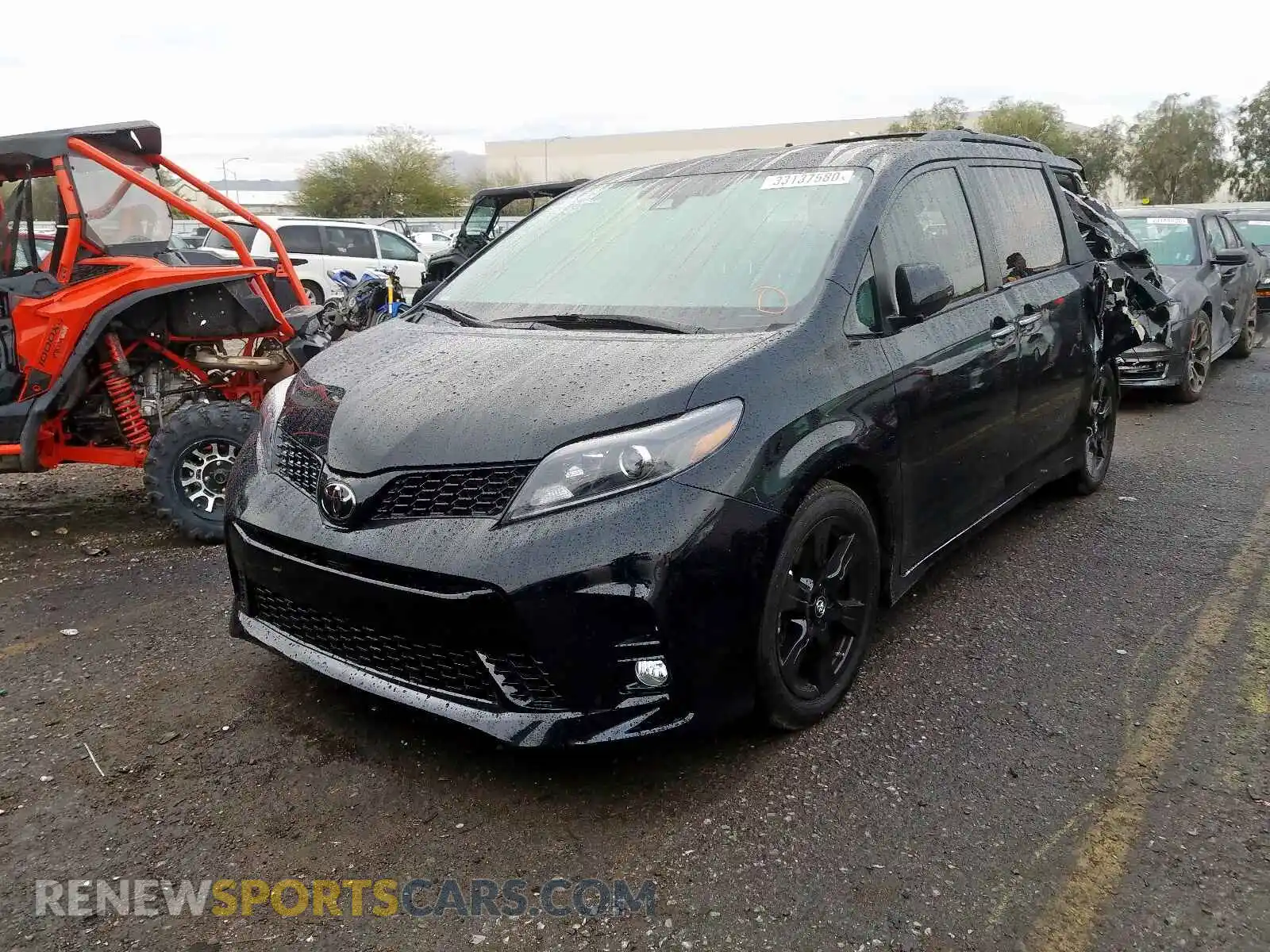 2 Photograph of a damaged car 5TDXZ3DC7LS031676 TOYOTA SIENNA 2020