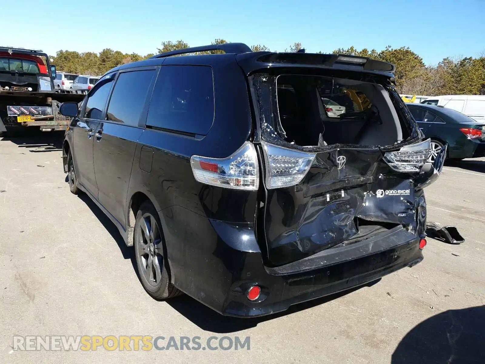 3 Photograph of a damaged car 5TDXZ3DC8LS023635 TOYOTA SIENNA 2020