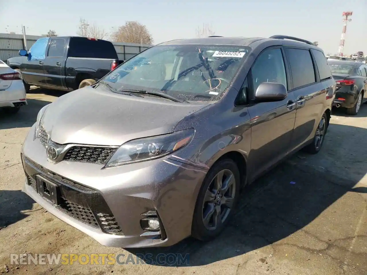 2 Photograph of a damaged car 5TDXZ3DC8LS034912 TOYOTA SIENNA 2020