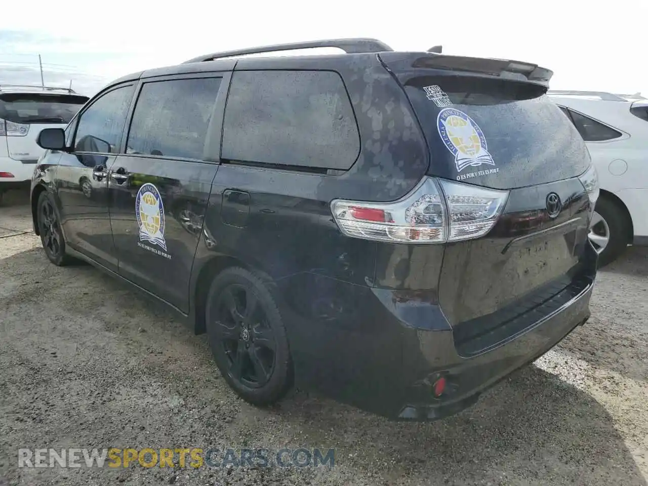 2 Photograph of a damaged car 5TDXZ3DC8LS082037 TOYOTA SIENNA 2020