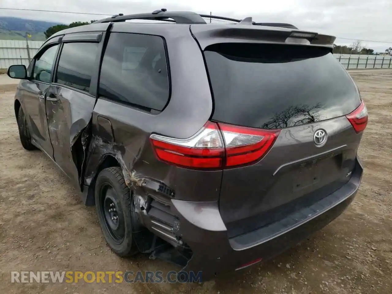 3 Photograph of a damaged car 5TDYZ3DC2LS061558 TOYOTA SIENNA 2020