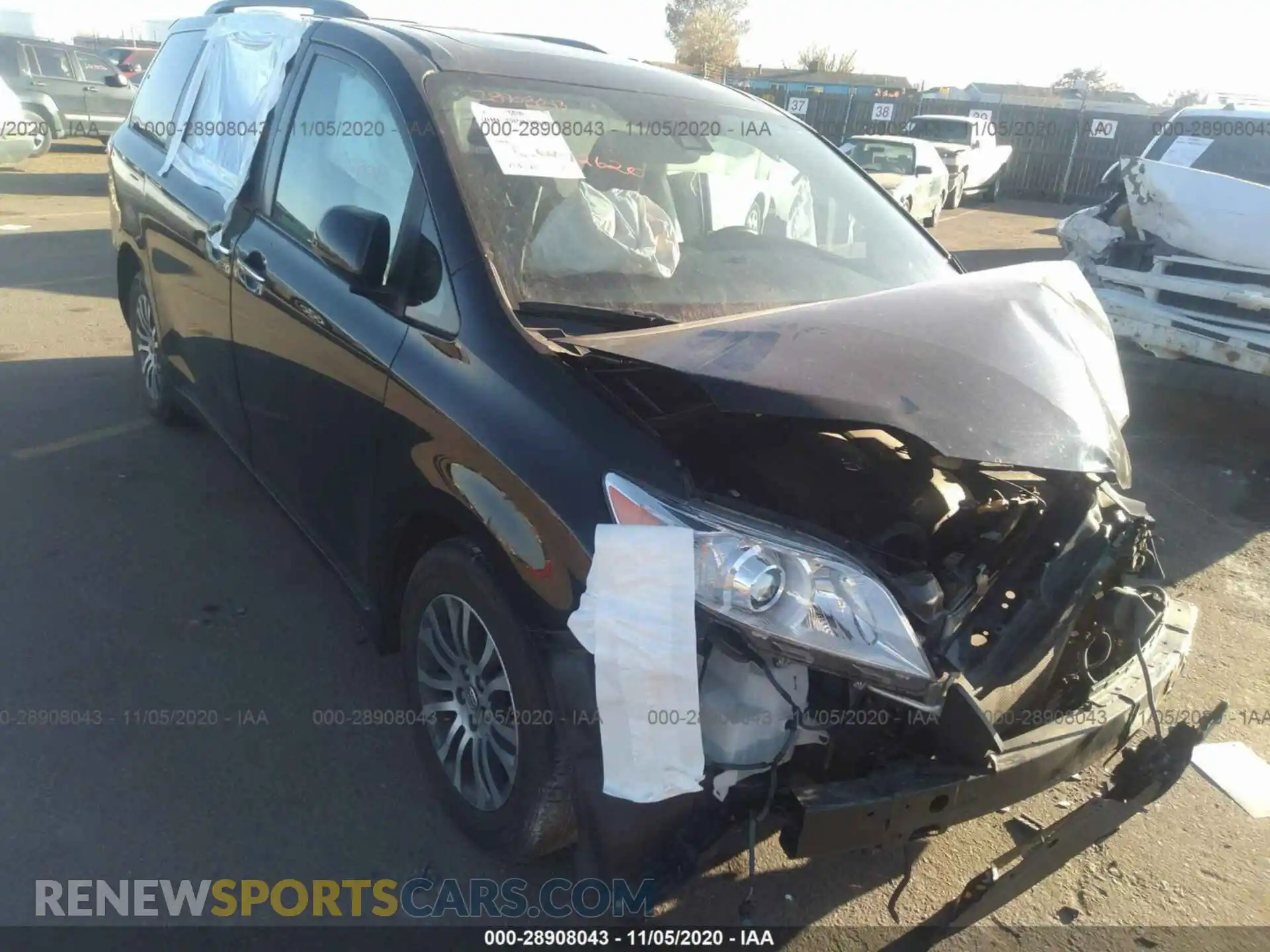 1 Photograph of a damaged car 5TDYZ3DC5LS049615 TOYOTA SIENNA 2020