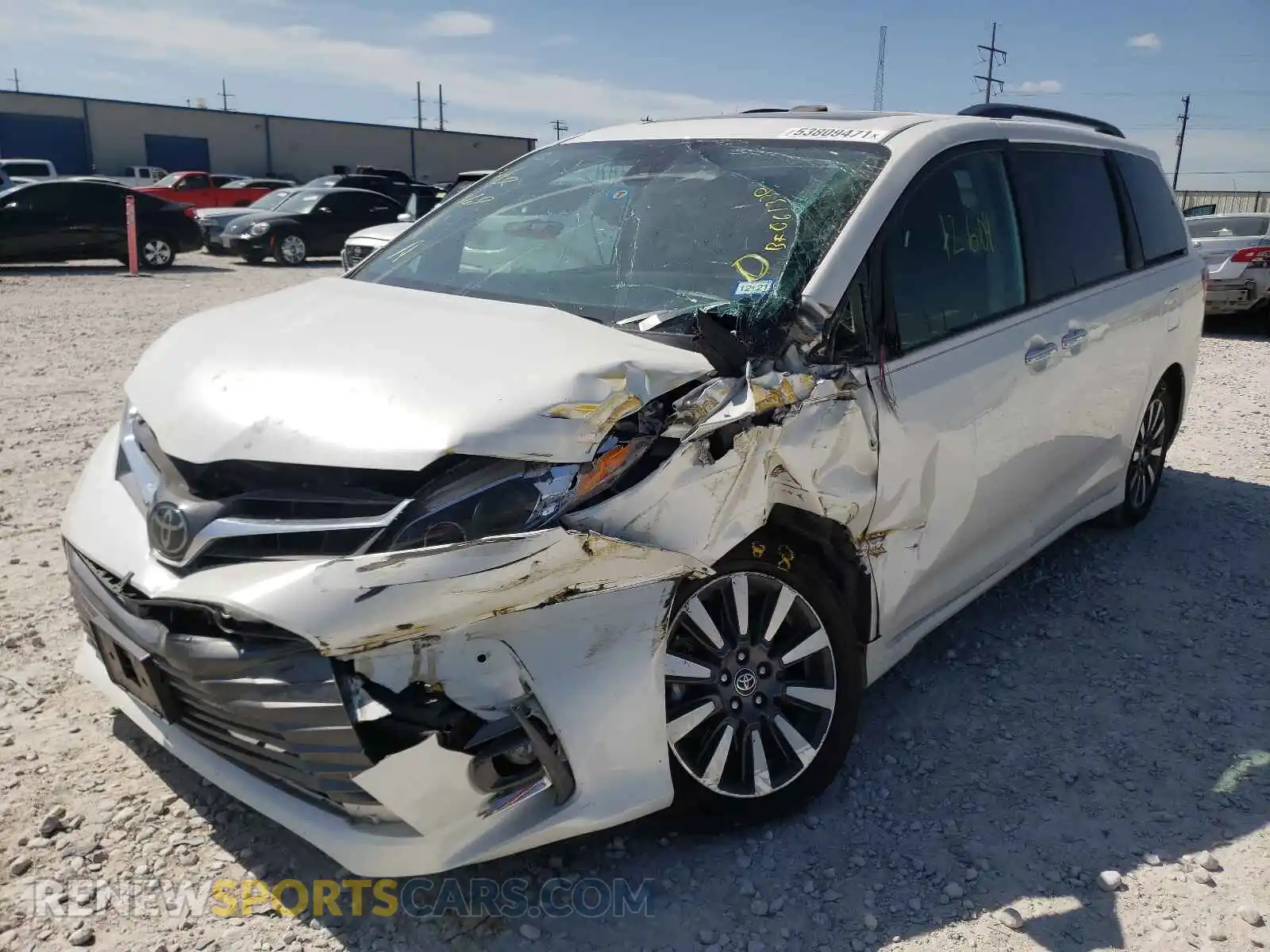 2 Photograph of a damaged car 5TDYZ3DC5LS061330 TOYOTA SIENNA 2020