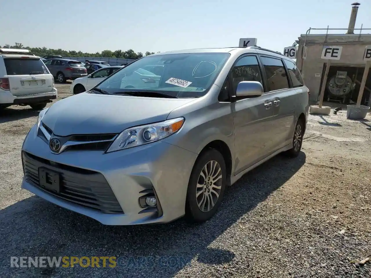 2 fotografías del automóvil dañado 5TDYZ3DCXLS021468 TOYOTA SIENNA 2020