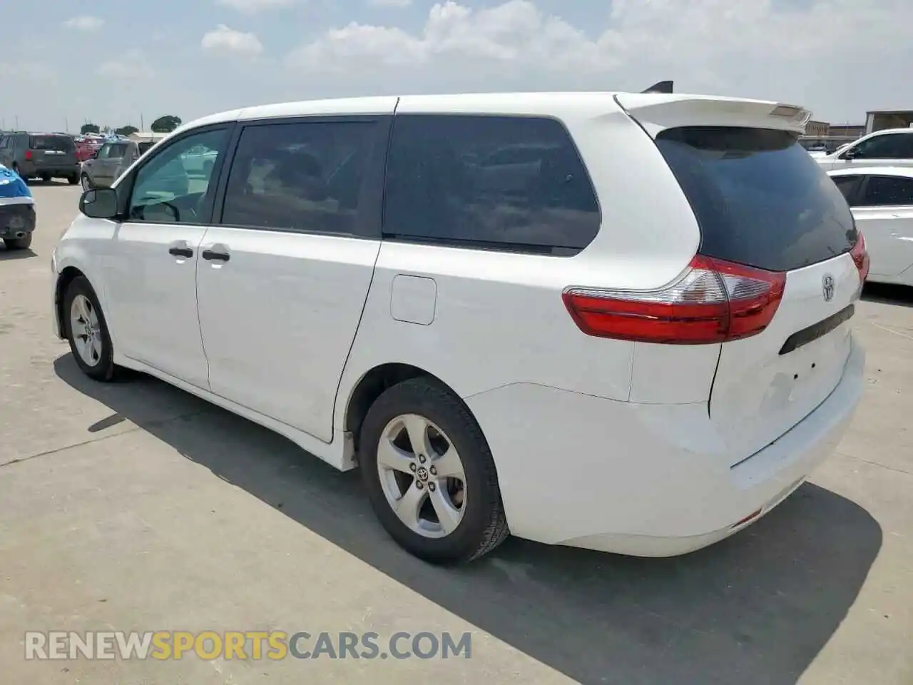 2 fotografías del automóvil dañado 5TDZZ3DCXLS034791 TOYOTA SIENNA 2020