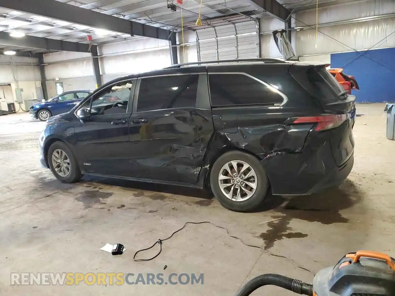 2 Фотография поврежденного автомобиля 5TDBRKEC6MS051146 TOYOTA SIENNA 2021