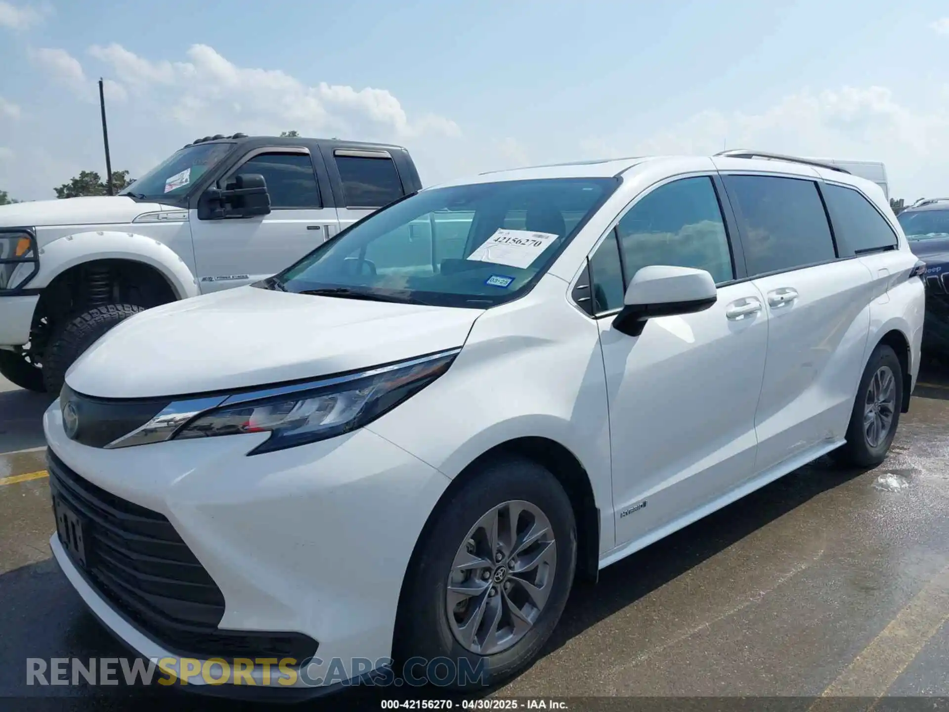 2 Photograph of a damaged car 5TDBRKEC8MS035577 TOYOTA SIENNA 2021