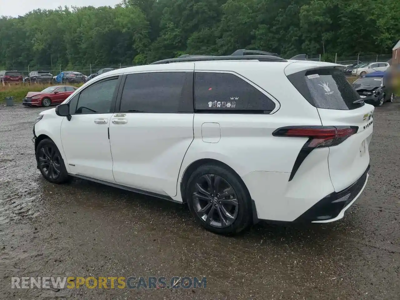 2 Photograph of a damaged car 5TDDRKEC1MS068431 TOYOTA SIENNA 2021