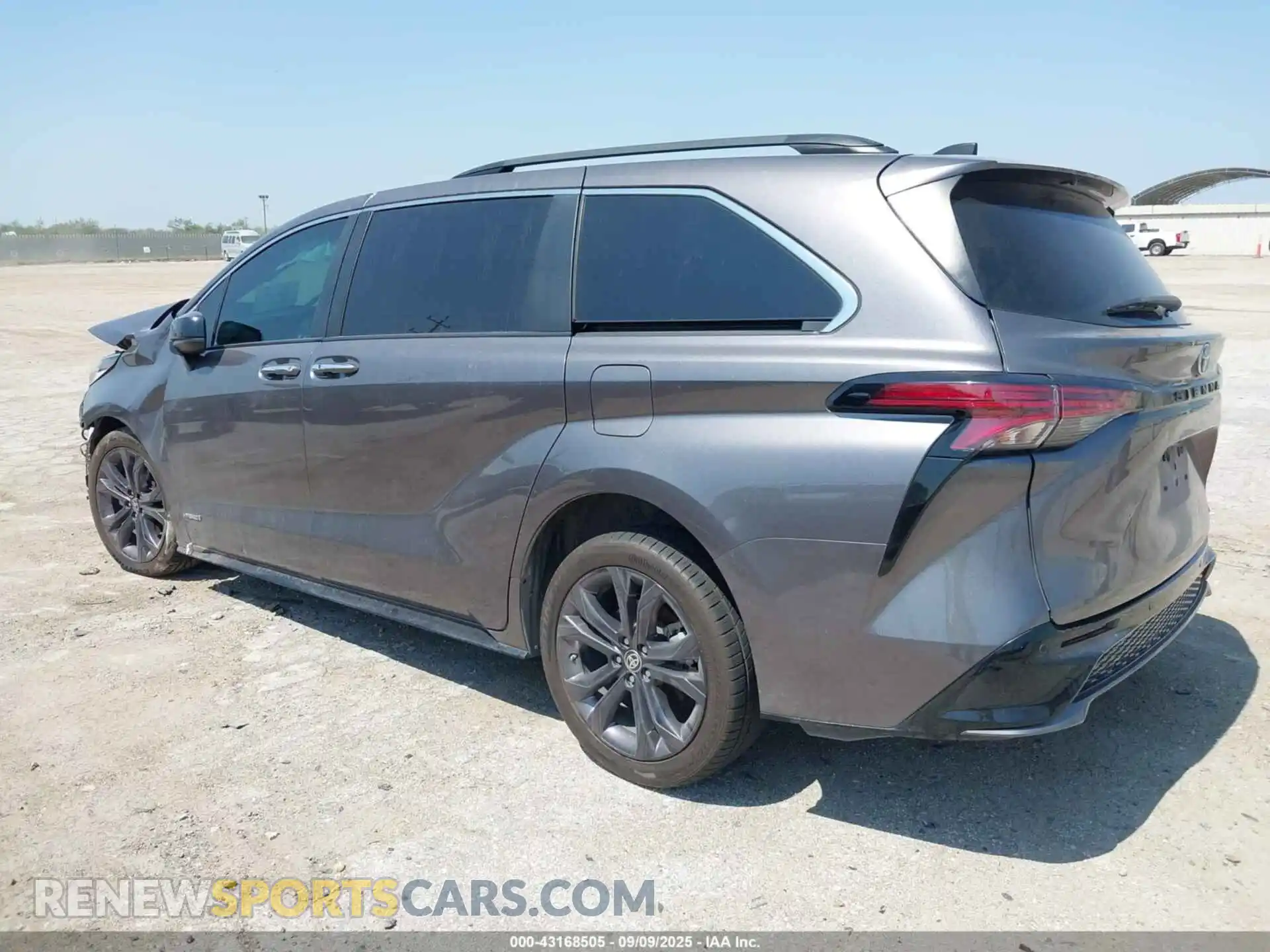 3 Photograph of a damaged car 5TDDRKEC2MS021750 TOYOTA SIENNA 2021