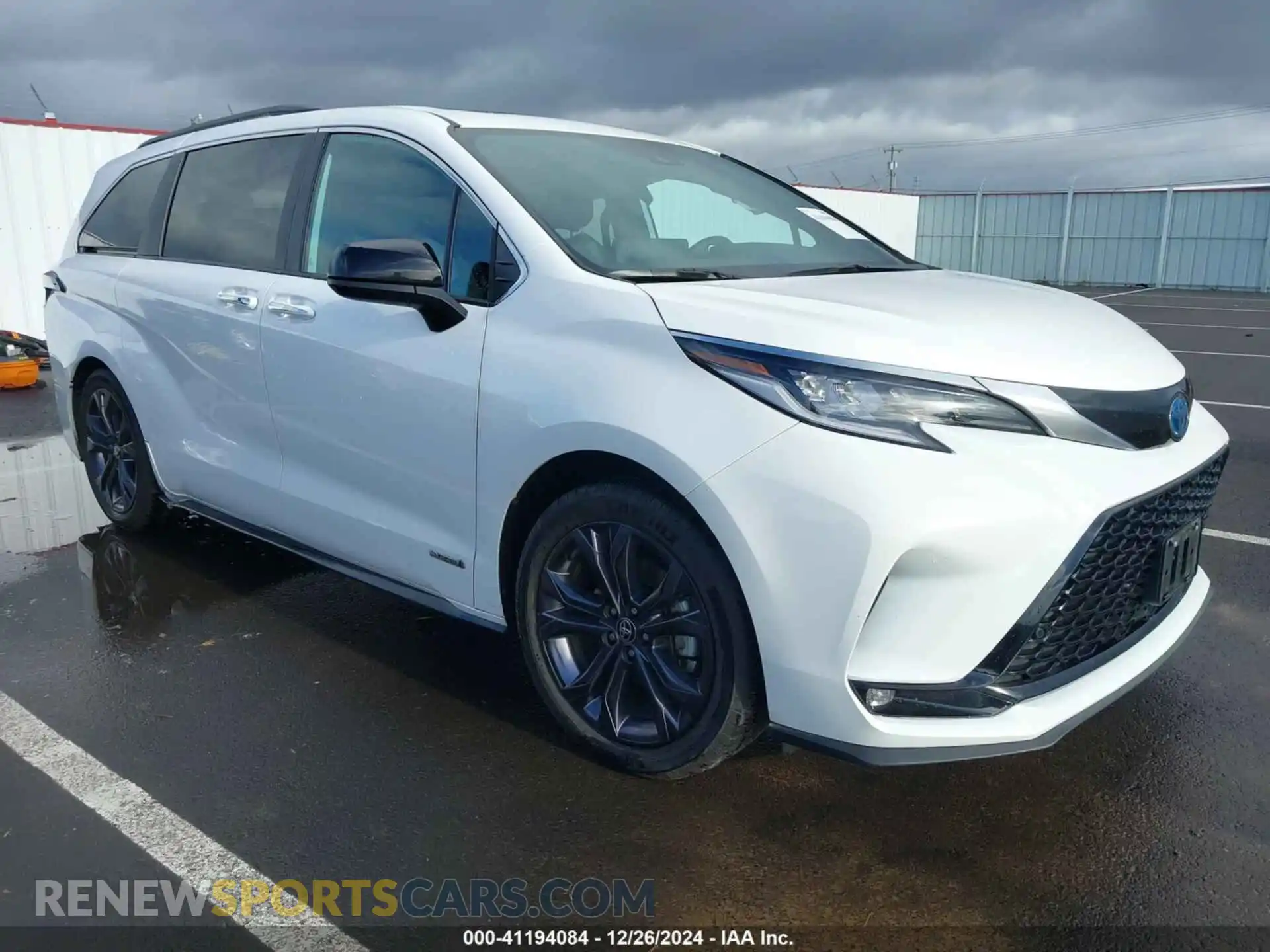 1 Photograph of a damaged car 5TDDRKEC3MS068012 TOYOTA SIENNA 2021