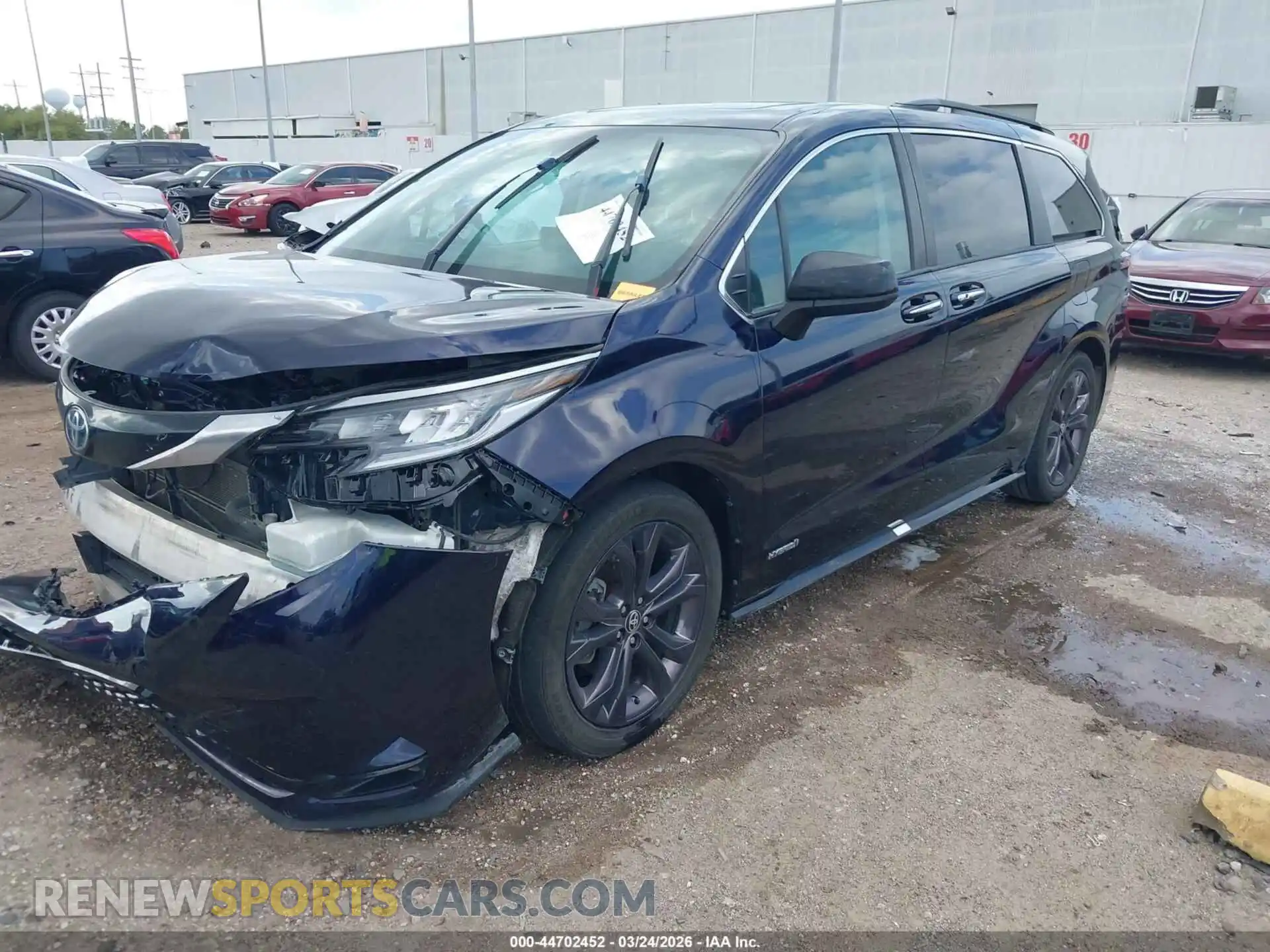 2 Photograph of a damaged car 5TDDRKEC8MS023986 TOYOTA SIENNA 2021