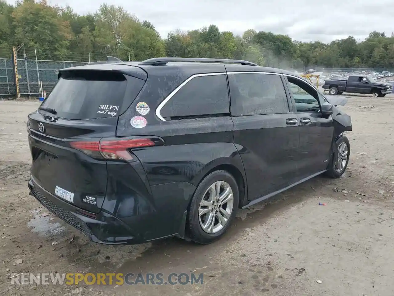 3 Photograph of a damaged car 5TDDSKFC0MS025251 TOYOTA SIENNA 2021