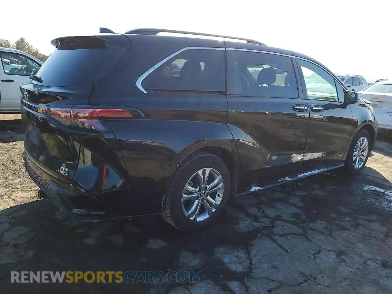 3 Photograph of a damaged car 5TDDSKFC0MS037884 TOYOTA SIENNA 2021