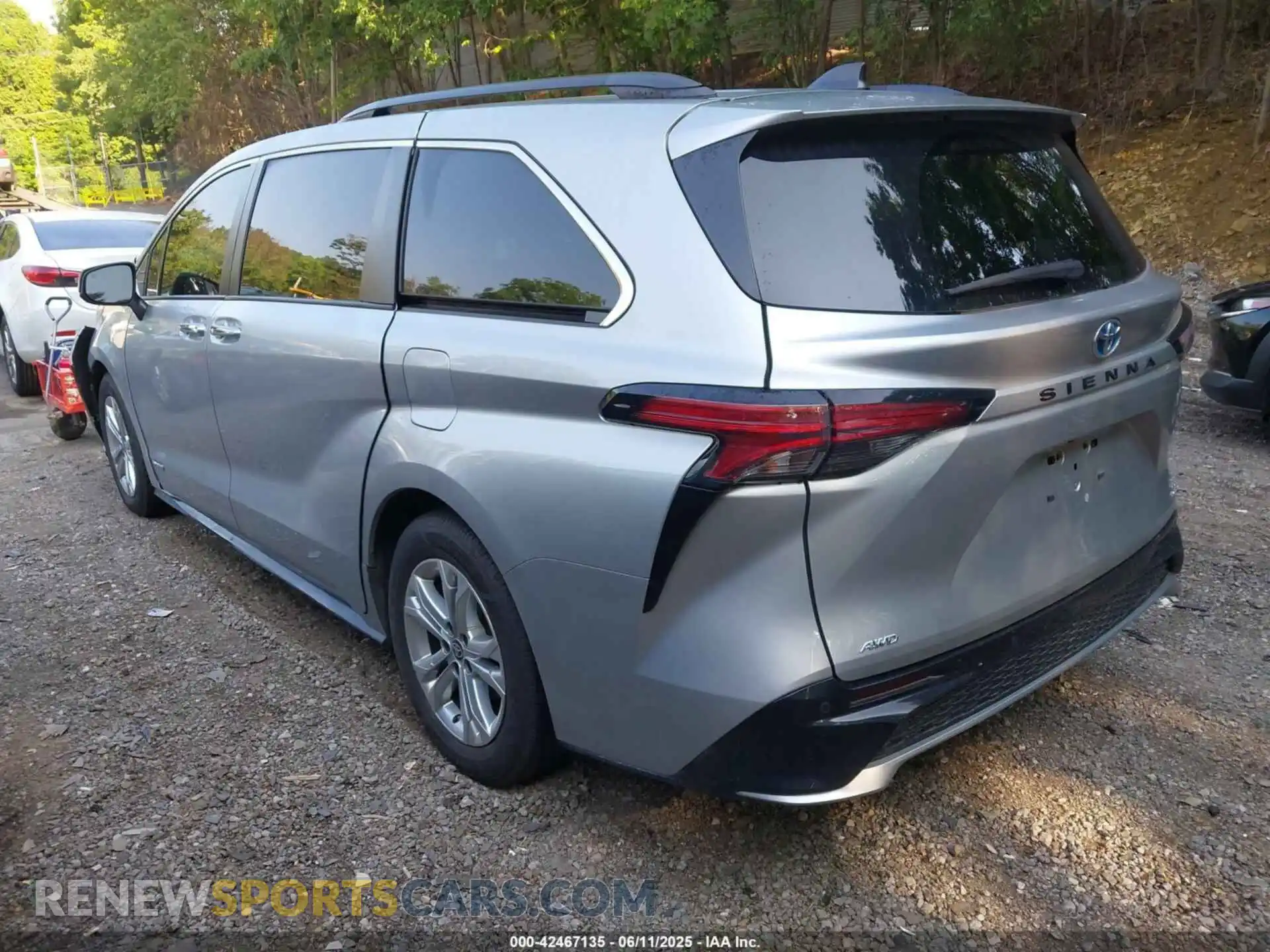 3 Photograph of a damaged car 5TDDSKFC1MS026604 TOYOTA SIENNA 2021