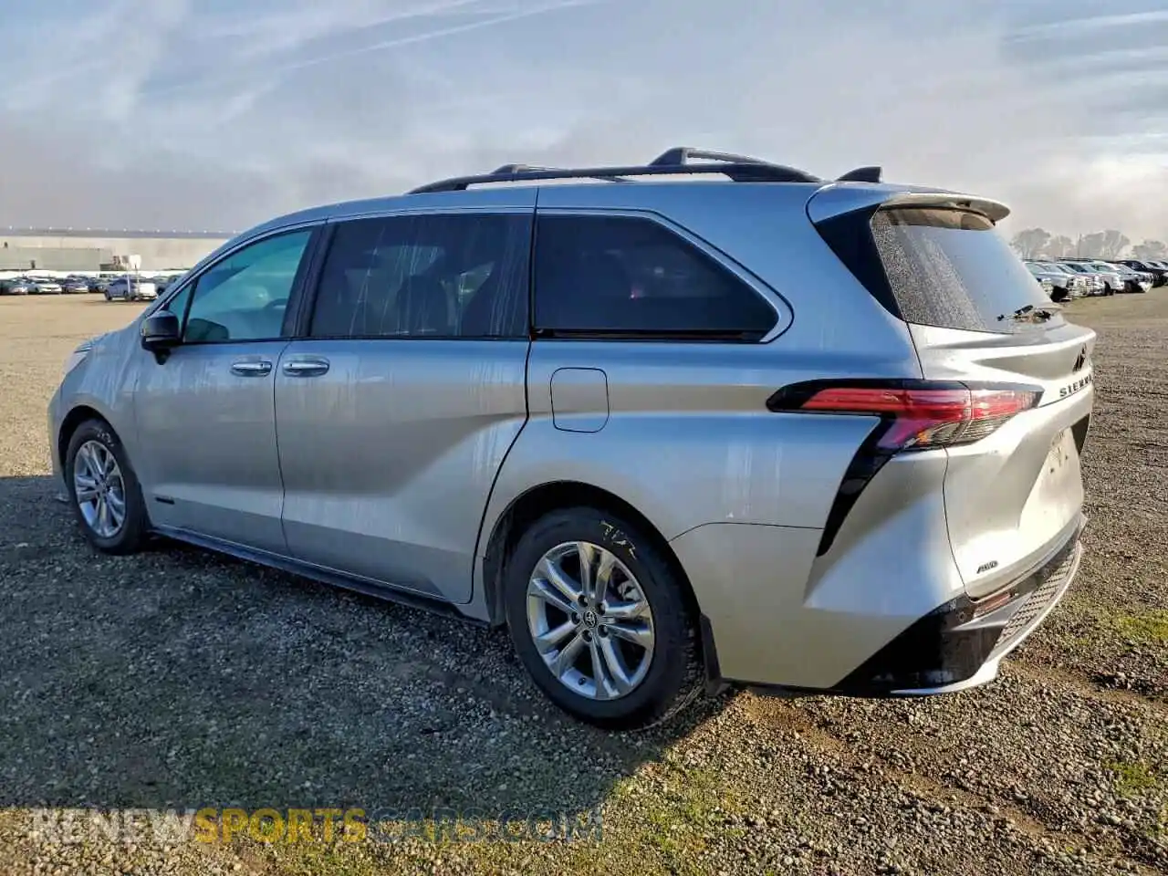 2 Photograph of a damaged car 5TDDSKFC2MS025722 TOYOTA SIENNA 2021
