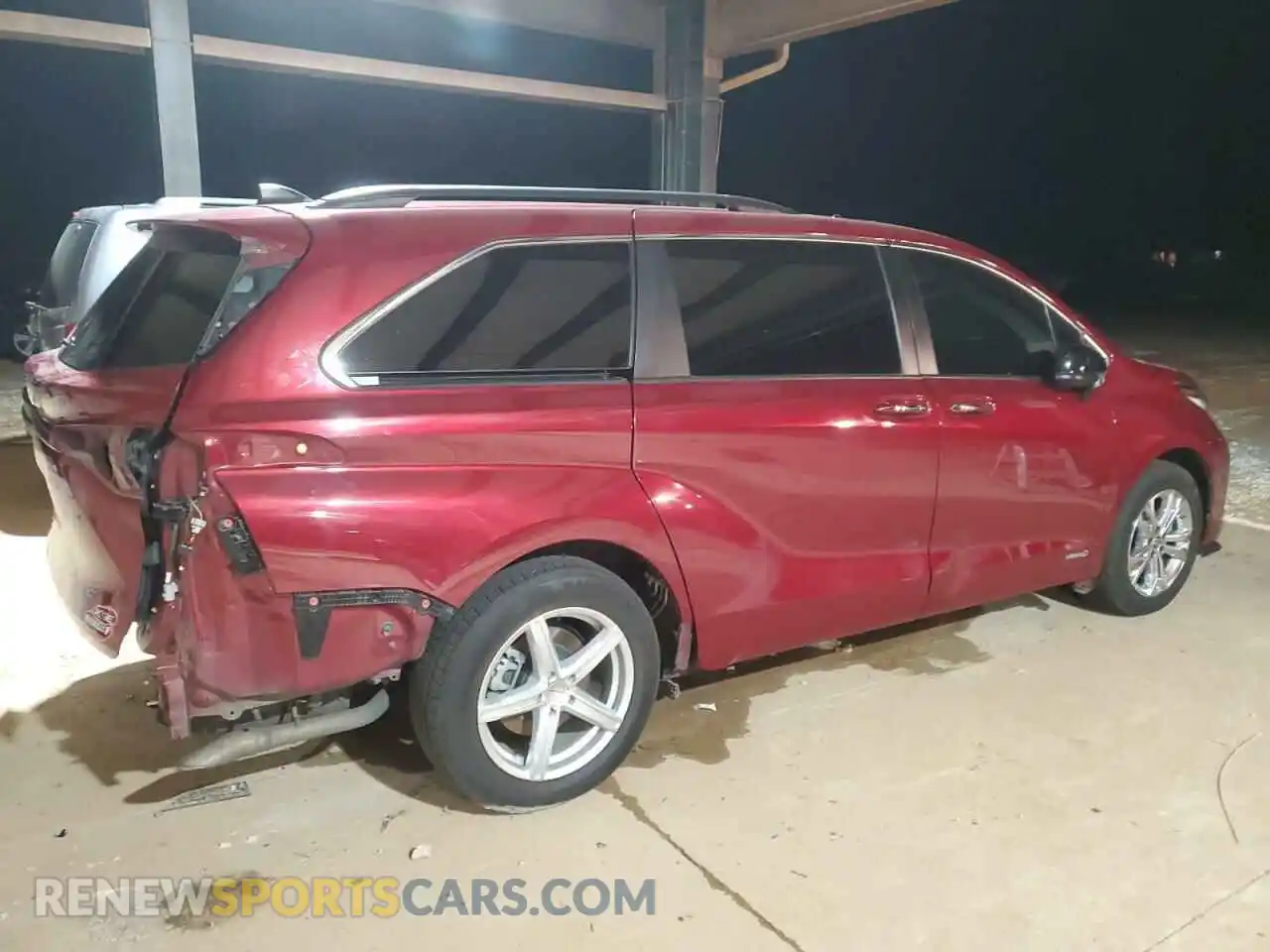 3 Photograph of a damaged car 5TDDSKFC4MS003737 TOYOTA SIENNA 2021