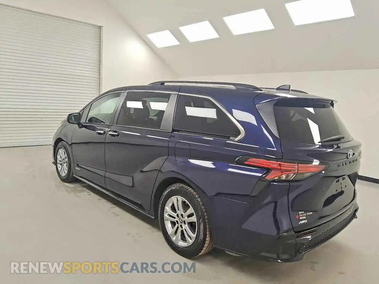 2 Photograph of a damaged car 5TDDSKFC5MS030249 TOYOTA SIENNA 2021