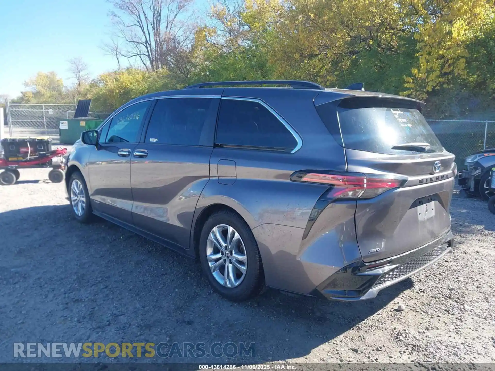 3 Photograph of a damaged car 5TDDSKFCXMS014516 TOYOTA SIENNA 2021
